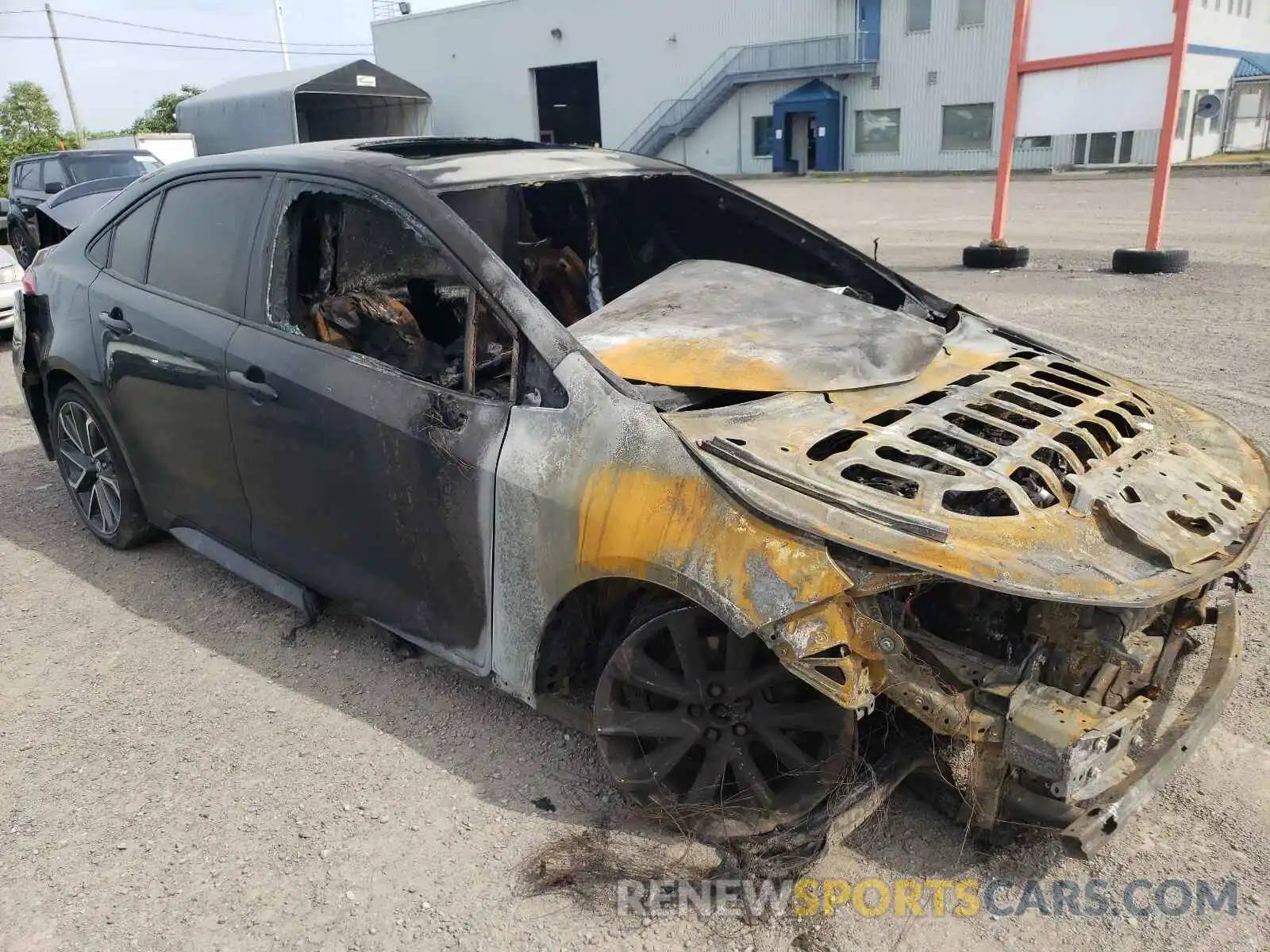 1 Photograph of a damaged car 5YFB4RBE0LP005459 TOYOTA COROLLA 2020