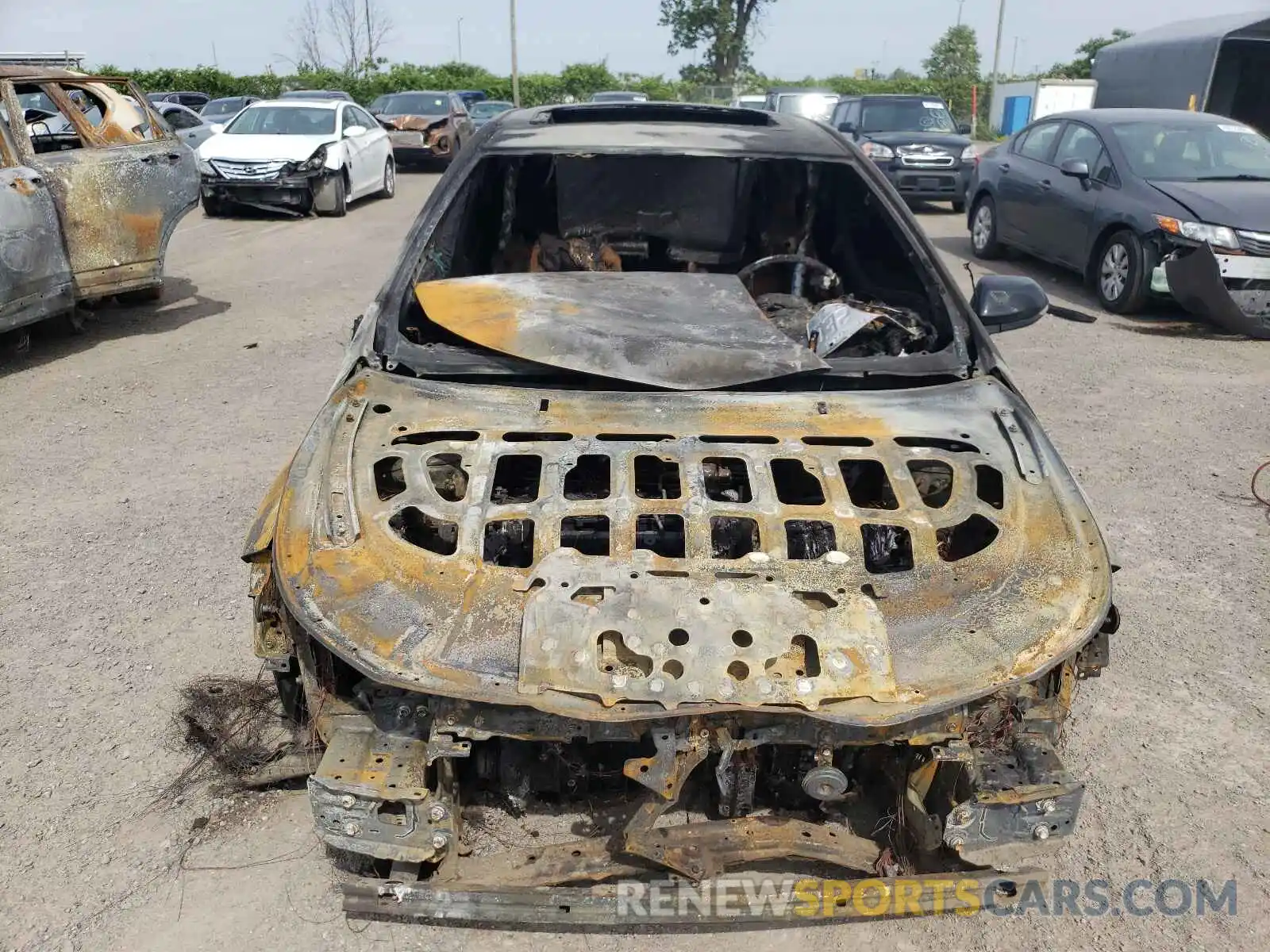 9 Photograph of a damaged car 5YFB4RBE0LP005459 TOYOTA COROLLA 2020