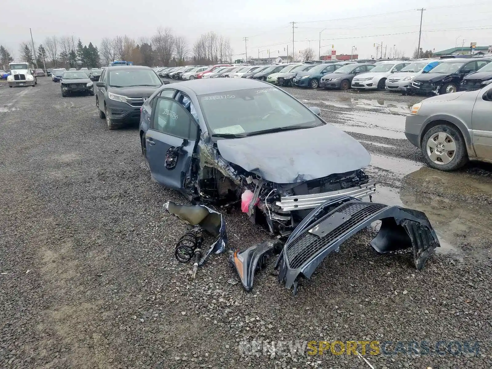 1 Photograph of a damaged car 5YFB4RBE1LP002845 TOYOTA COROLLA 2020