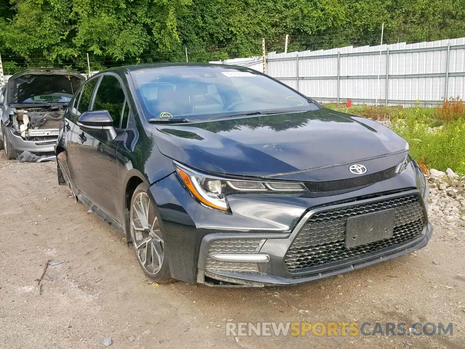 1 Photograph of a damaged car 5YFB4RBE3LP005813 TOYOTA COROLLA 2020