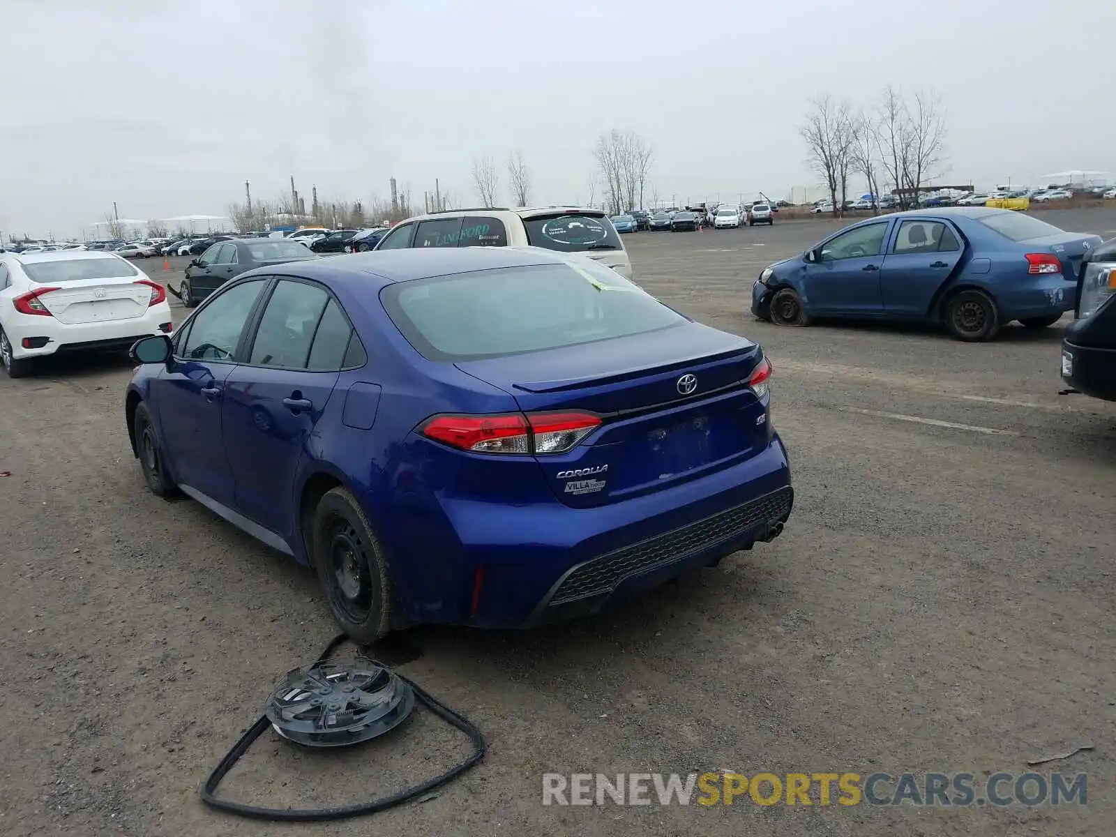 3 Photograph of a damaged car 5YFB4RBE3LP009358 TOYOTA COROLLA 2020