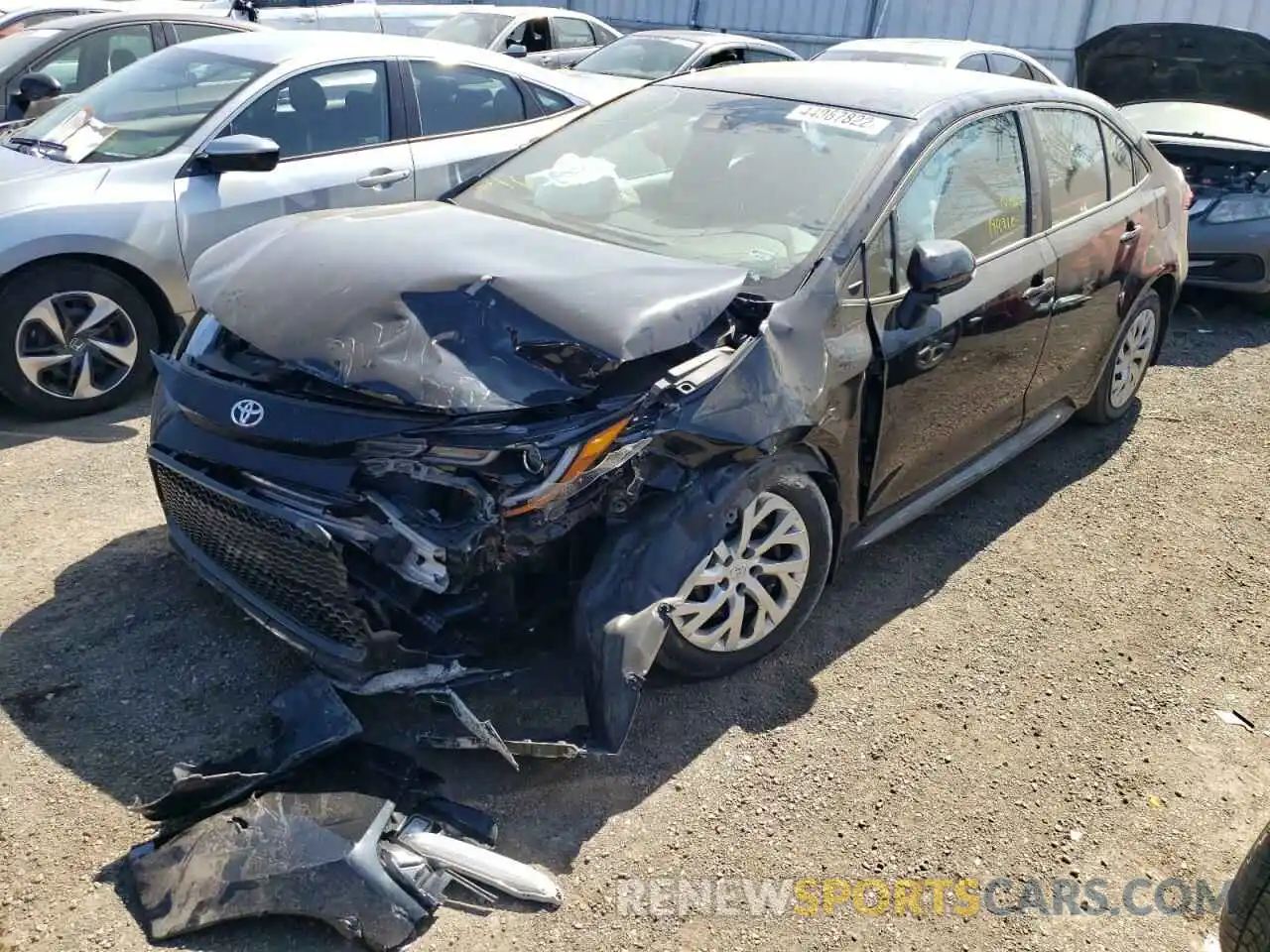 2 Photograph of a damaged car 5YFB4RBE4LP016805 TOYOTA COROLLA 2020