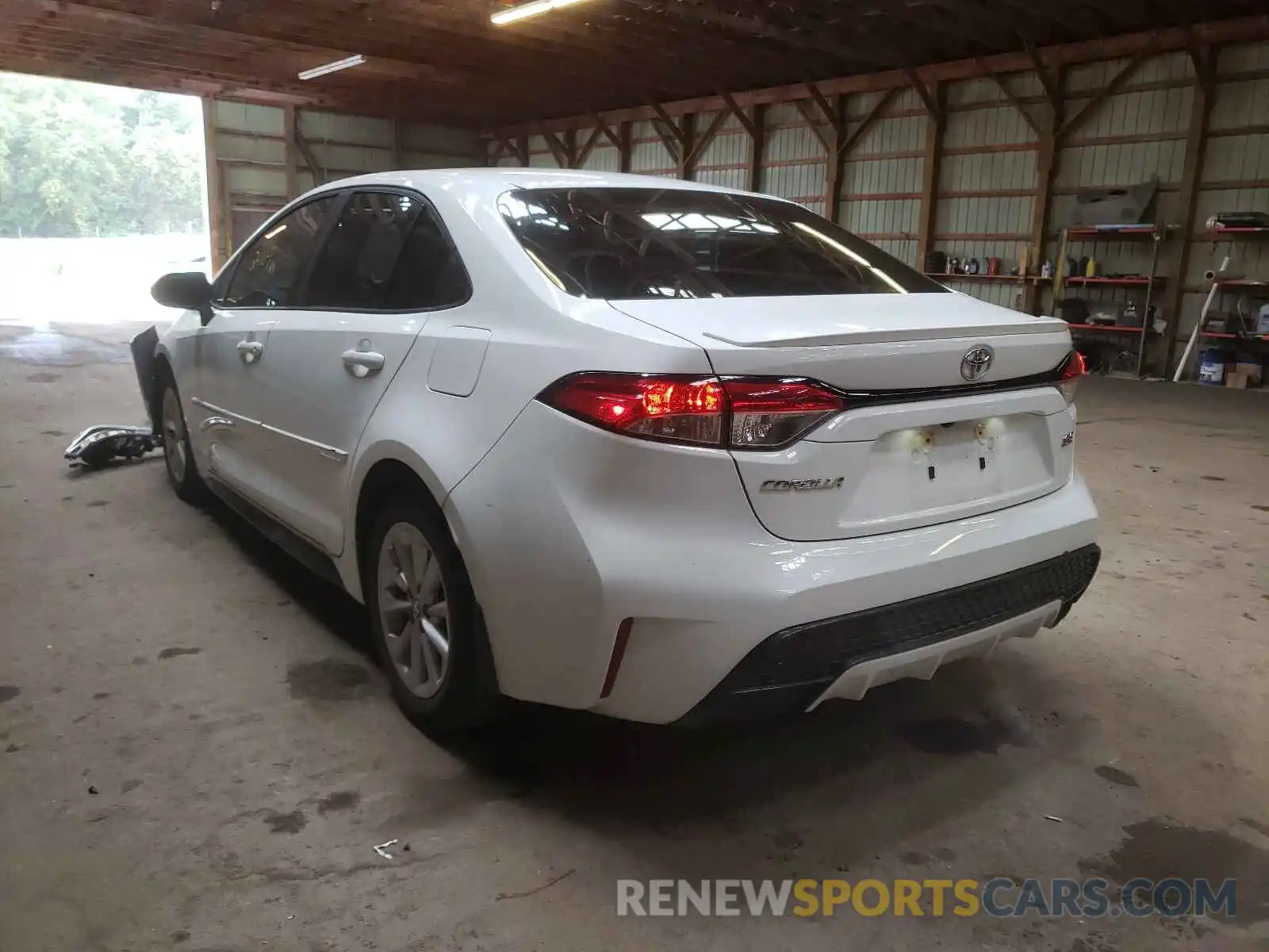 3 Photograph of a damaged car 5YFB4RBE4LP056141 TOYOTA COROLLA 2020