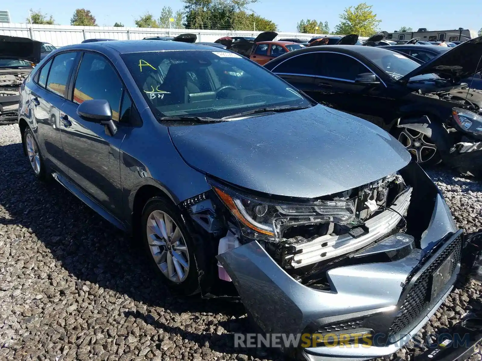 1 Photograph of a damaged car 5YFB4RBE5LP020278 TOYOTA COROLLA 2020