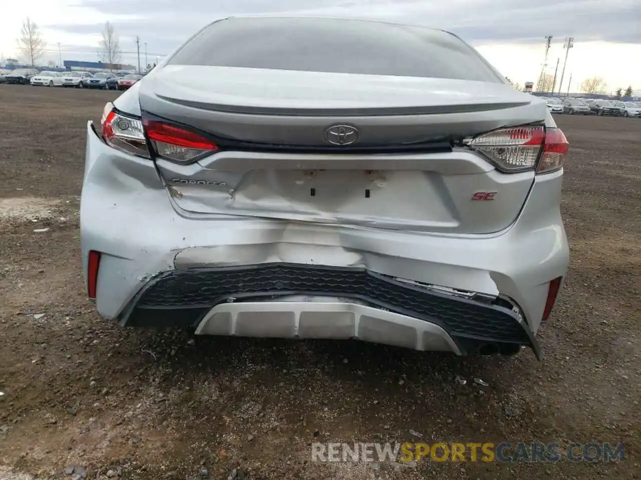 9 Photograph of a damaged car 5YFB4RBE7LP010870 TOYOTA COROLLA 2020