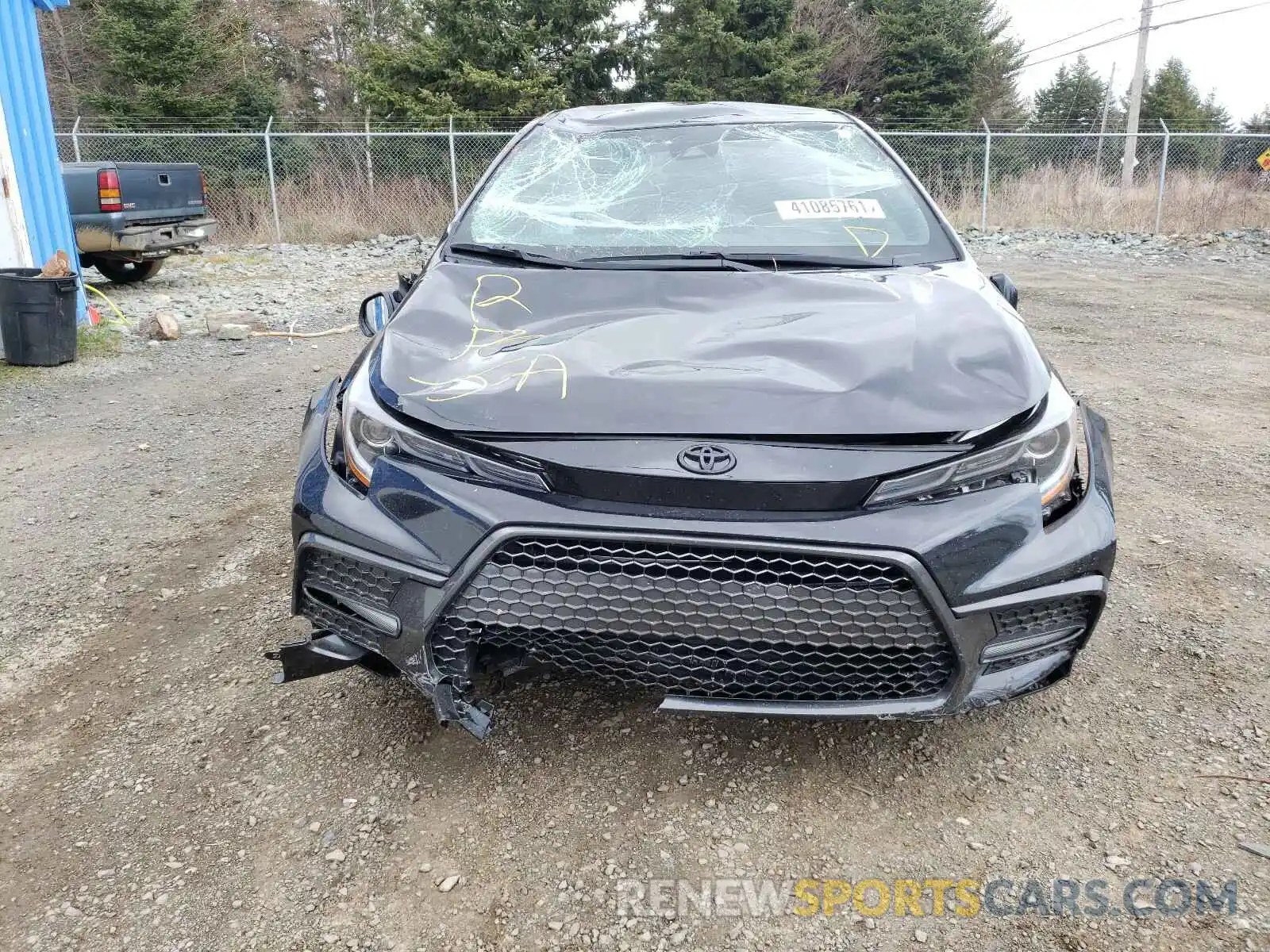 9 Photograph of a damaged car 5YFB4RBE7LP015681 TOYOTA COROLLA 2020