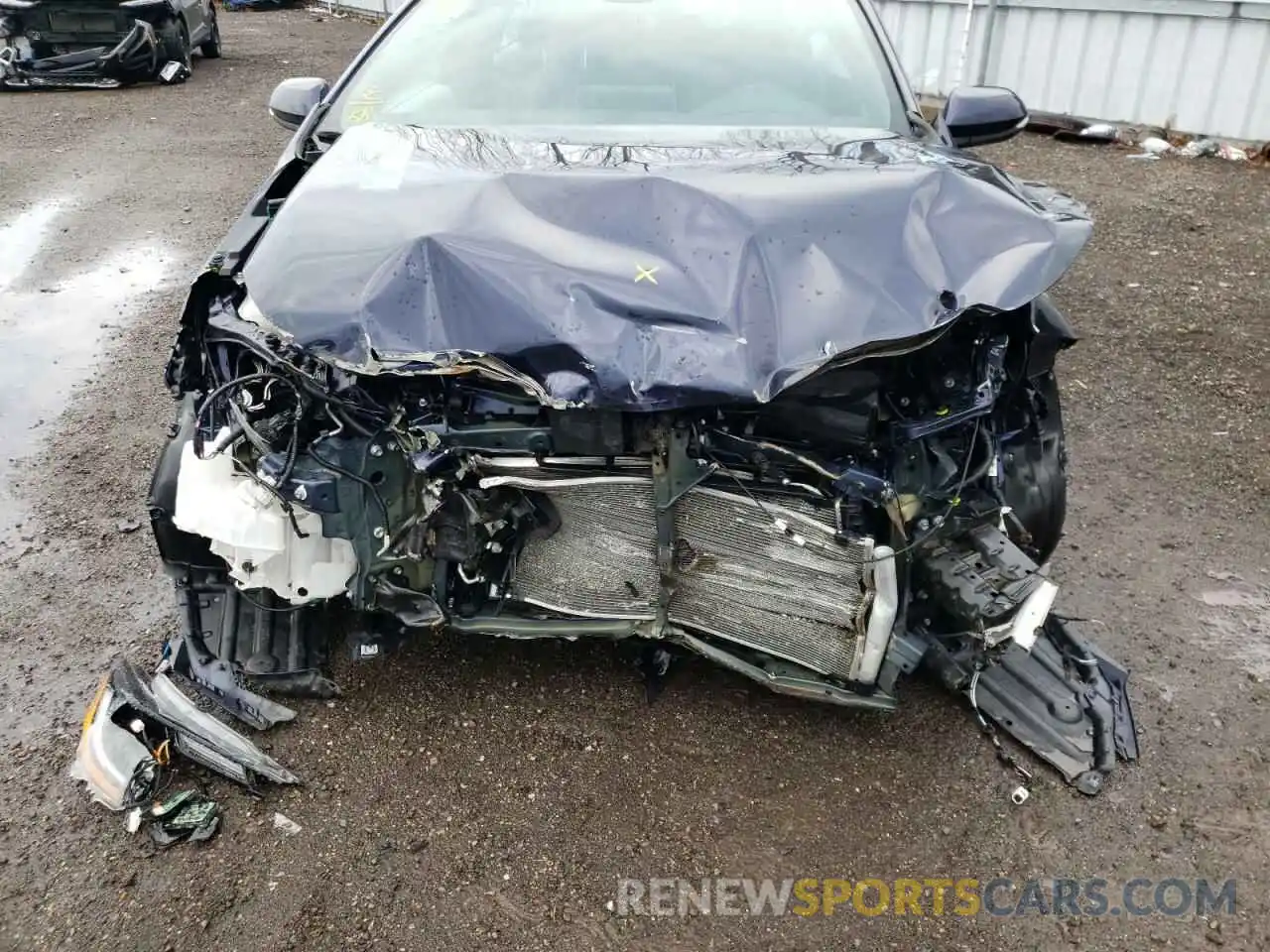 9 Photograph of a damaged car 5YFB4RBE9LP023877 TOYOTA COROLLA 2020