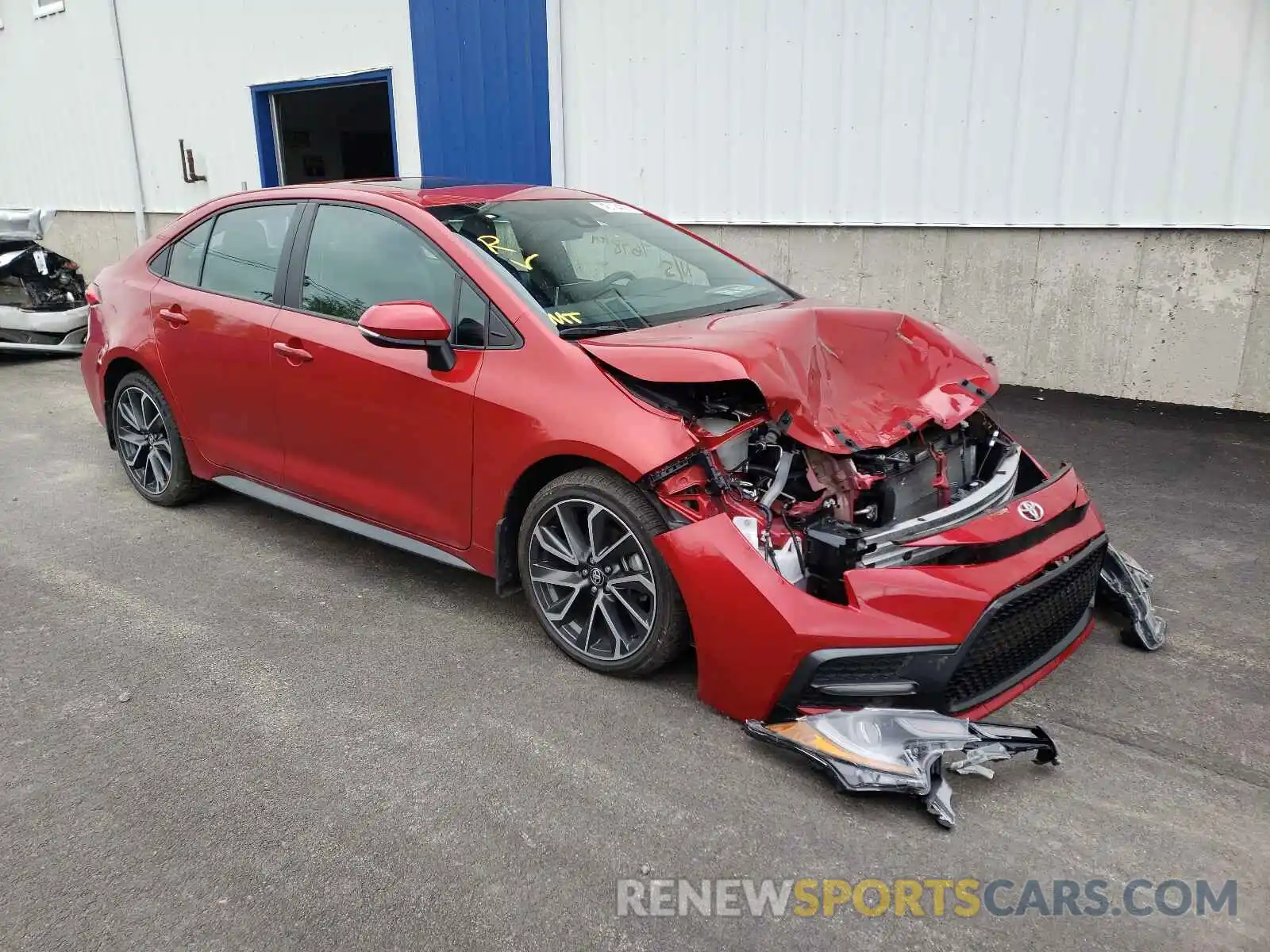 1 Photograph of a damaged car 5YFB4RBEXLP005243 TOYOTA COROLLA 2020