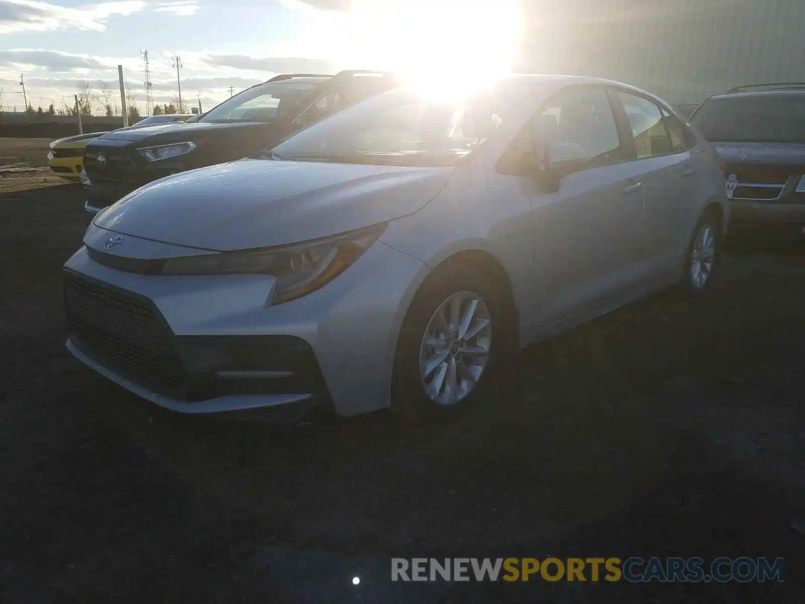 2 Photograph of a damaged car 5YFB4RBEXLP010779 TOYOTA COROLLA 2020