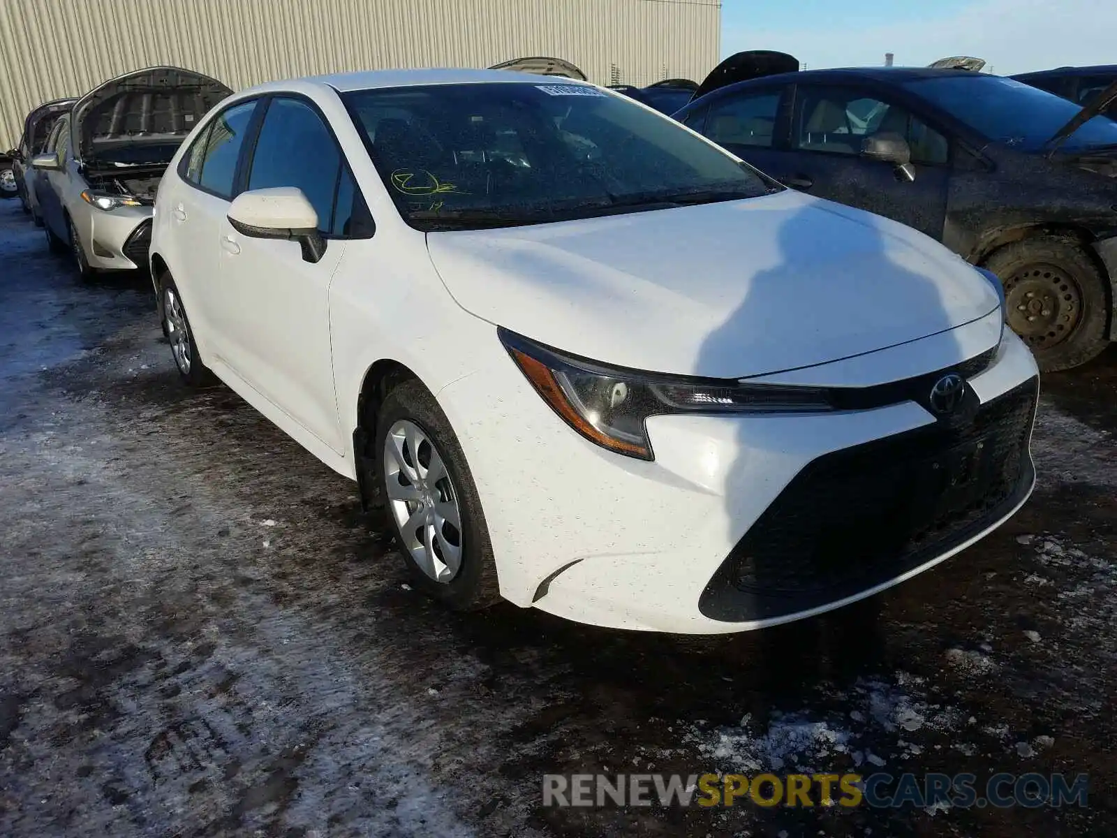 1 Photograph of a damaged car 5YFBPRBE0LP011267 TOYOTA COROLLA 2020