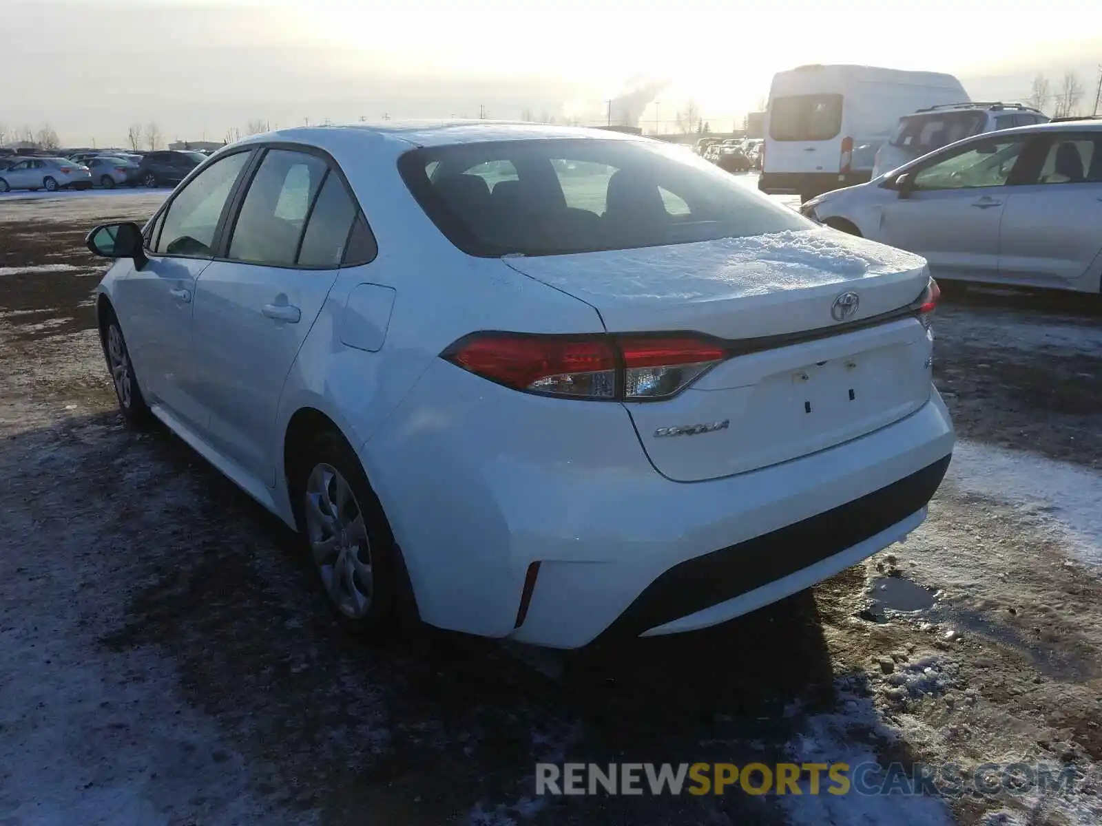 3 Photograph of a damaged car 5YFBPRBE0LP011267 TOYOTA COROLLA 2020