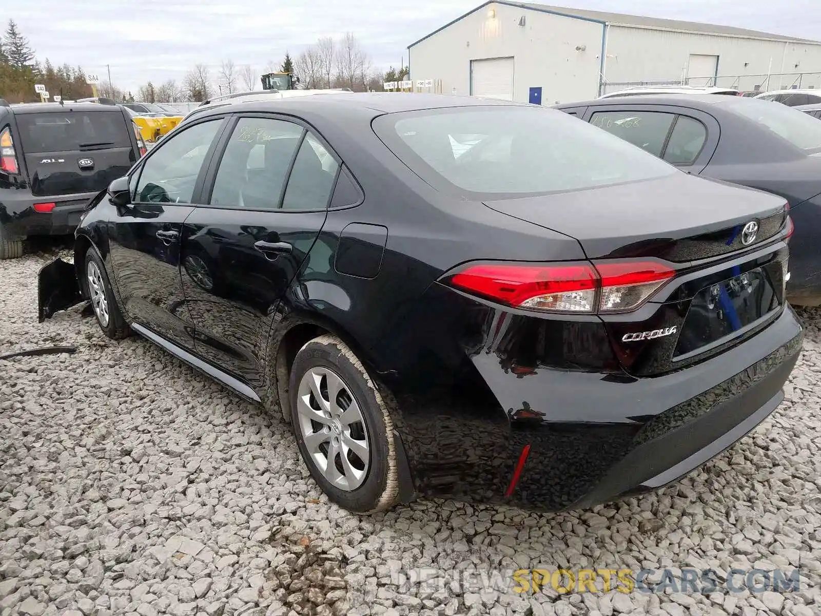 3 Photograph of a damaged car 5YFBPRBE0LP045452 TOYOTA COROLLA 2020