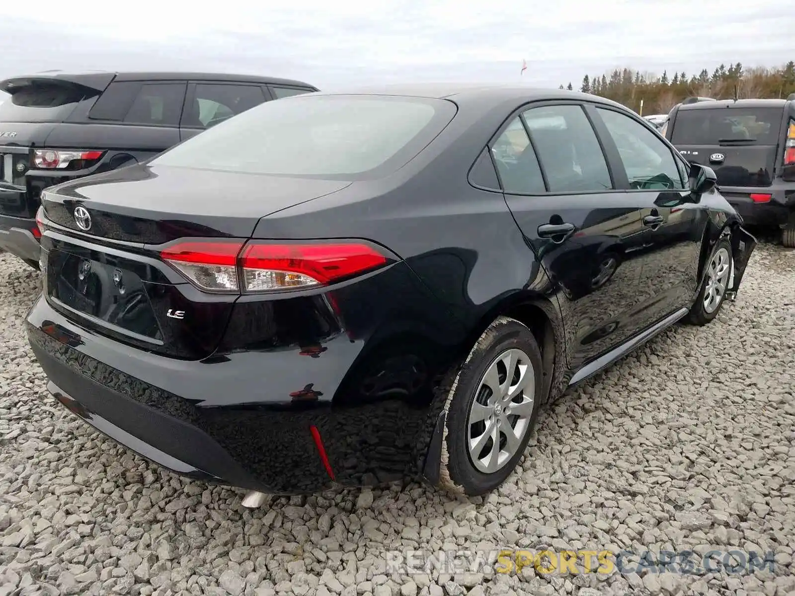 4 Photograph of a damaged car 5YFBPRBE0LP045452 TOYOTA COROLLA 2020