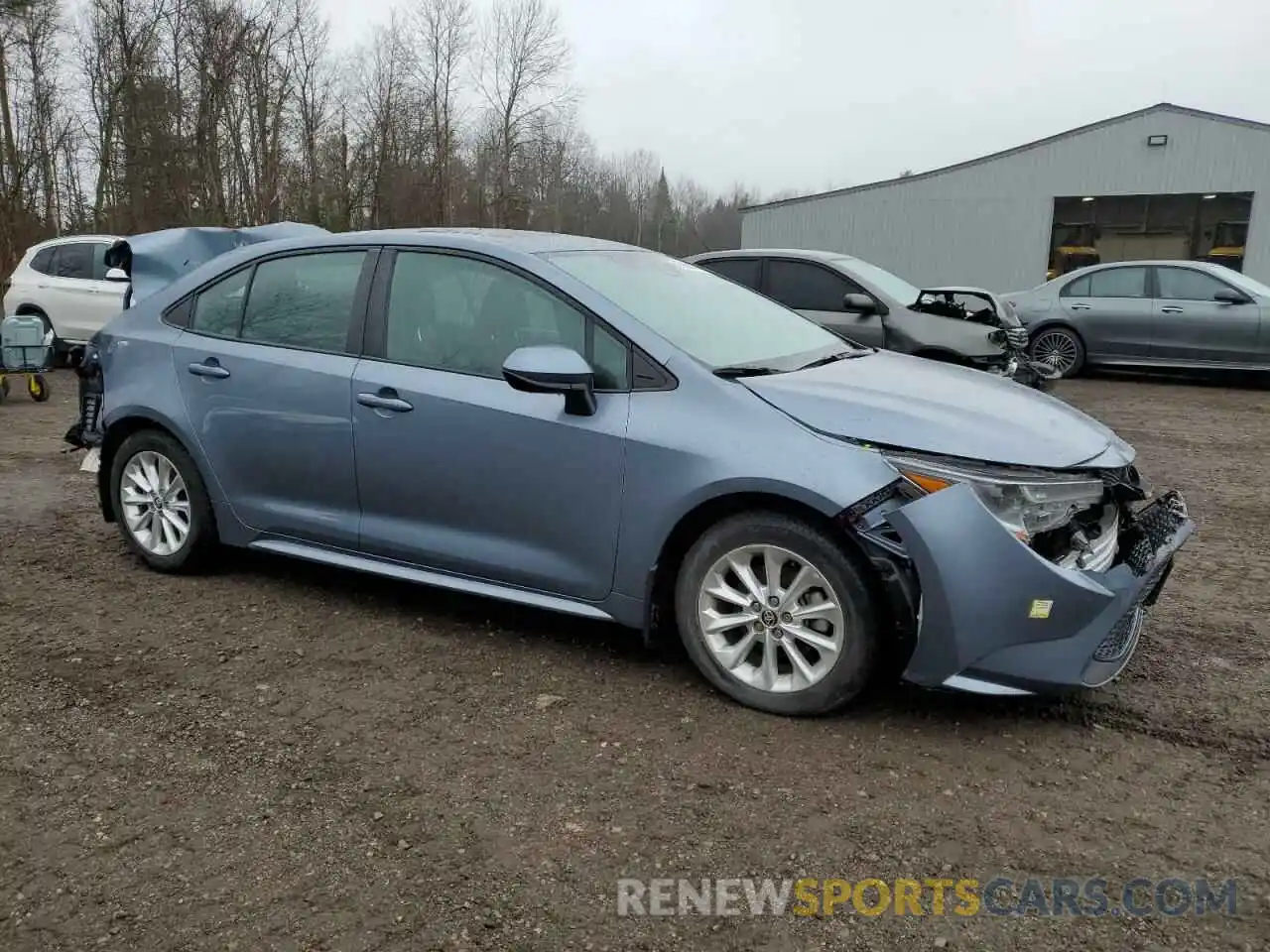 4 Photograph of a damaged car 5YFBPRBE0LP054412 TOYOTA COROLLA 2020