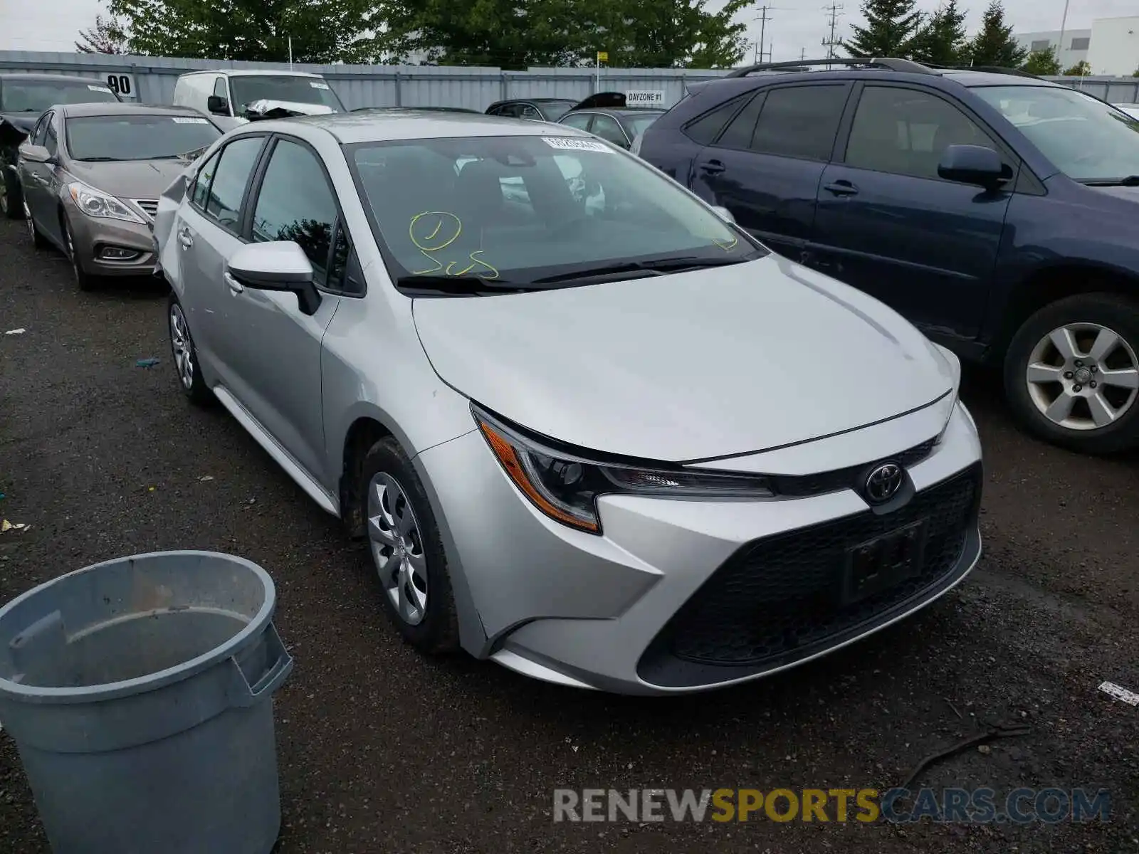 1 Photograph of a damaged car 5YFBPRBE1LP021211 TOYOTA COROLLA 2020