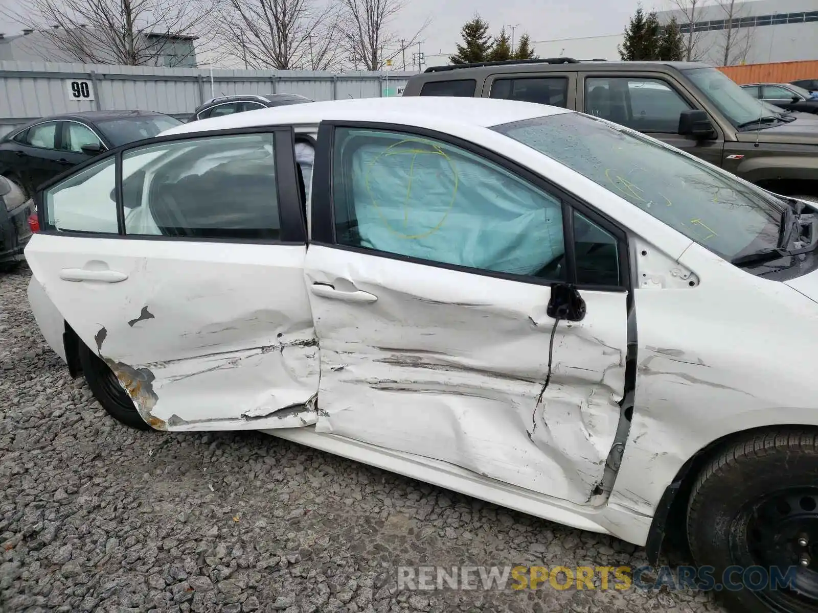 9 Photograph of a damaged car 5YFBPRBE1LP021662 TOYOTA COROLLA 2020