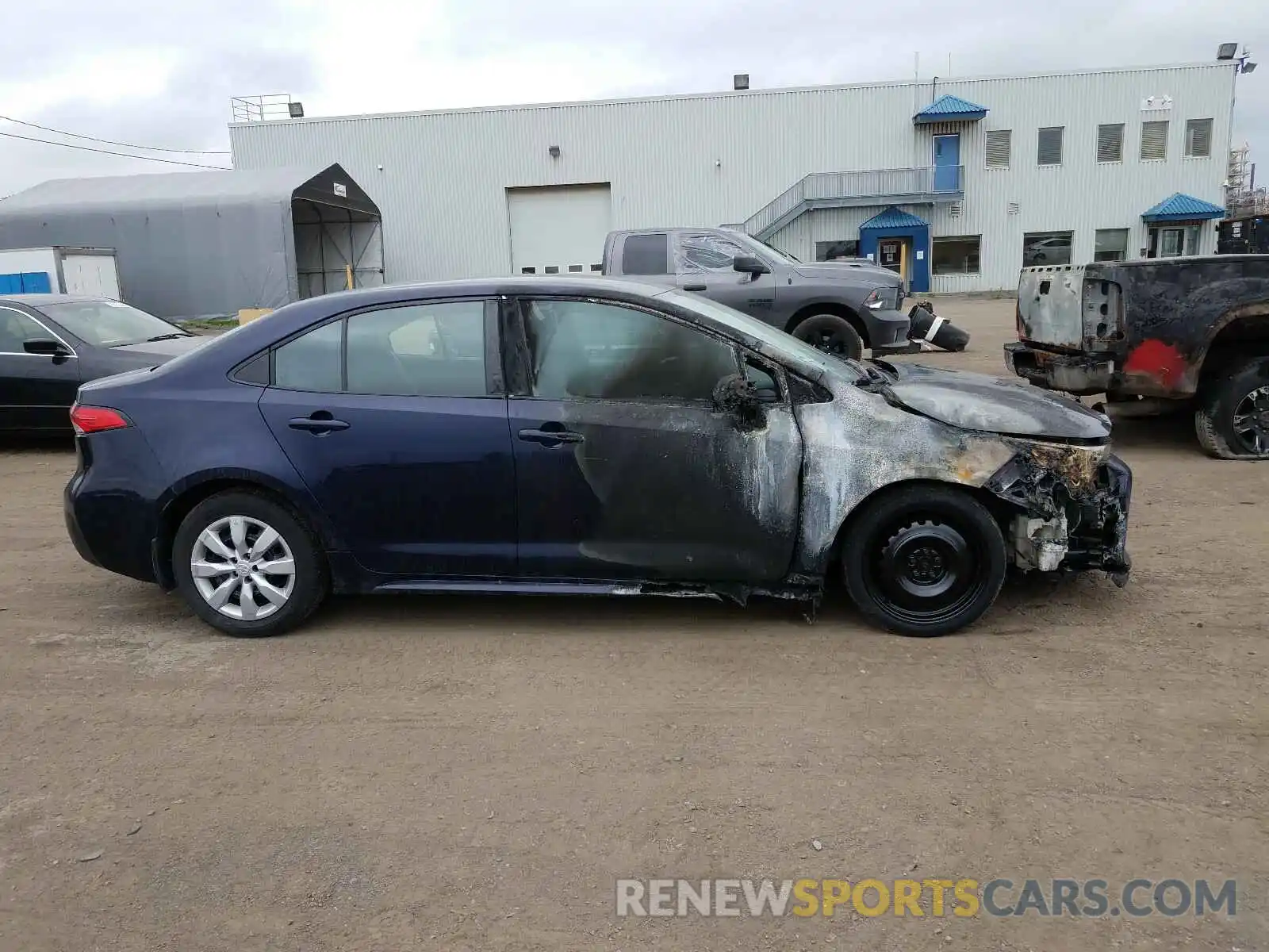 9 Photograph of a damaged car 5YFBPRBE1LP022116 TOYOTA COROLLA 2020