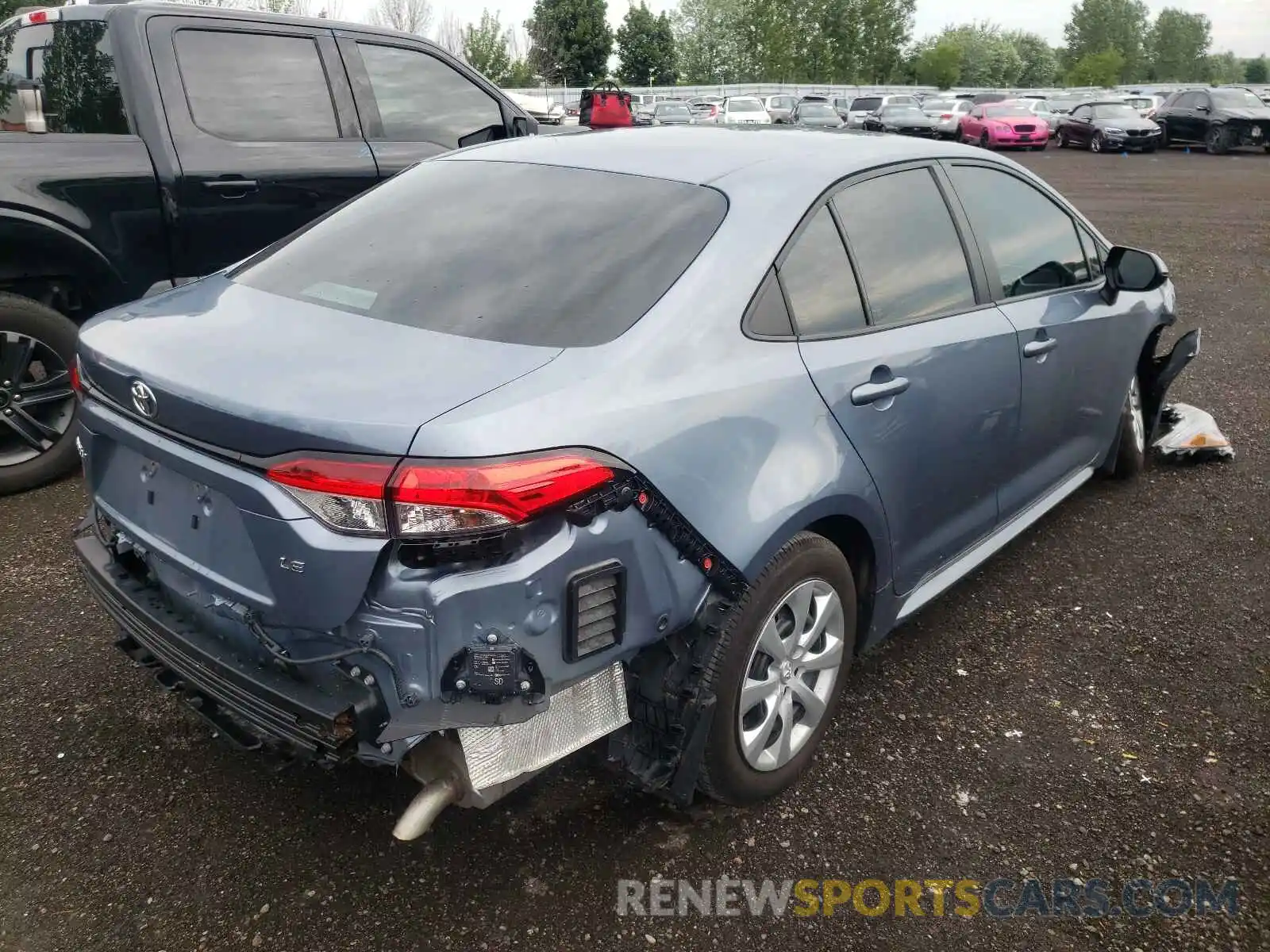 4 Photograph of a damaged car 5YFBPRBE1LP041717 TOYOTA COROLLA 2020