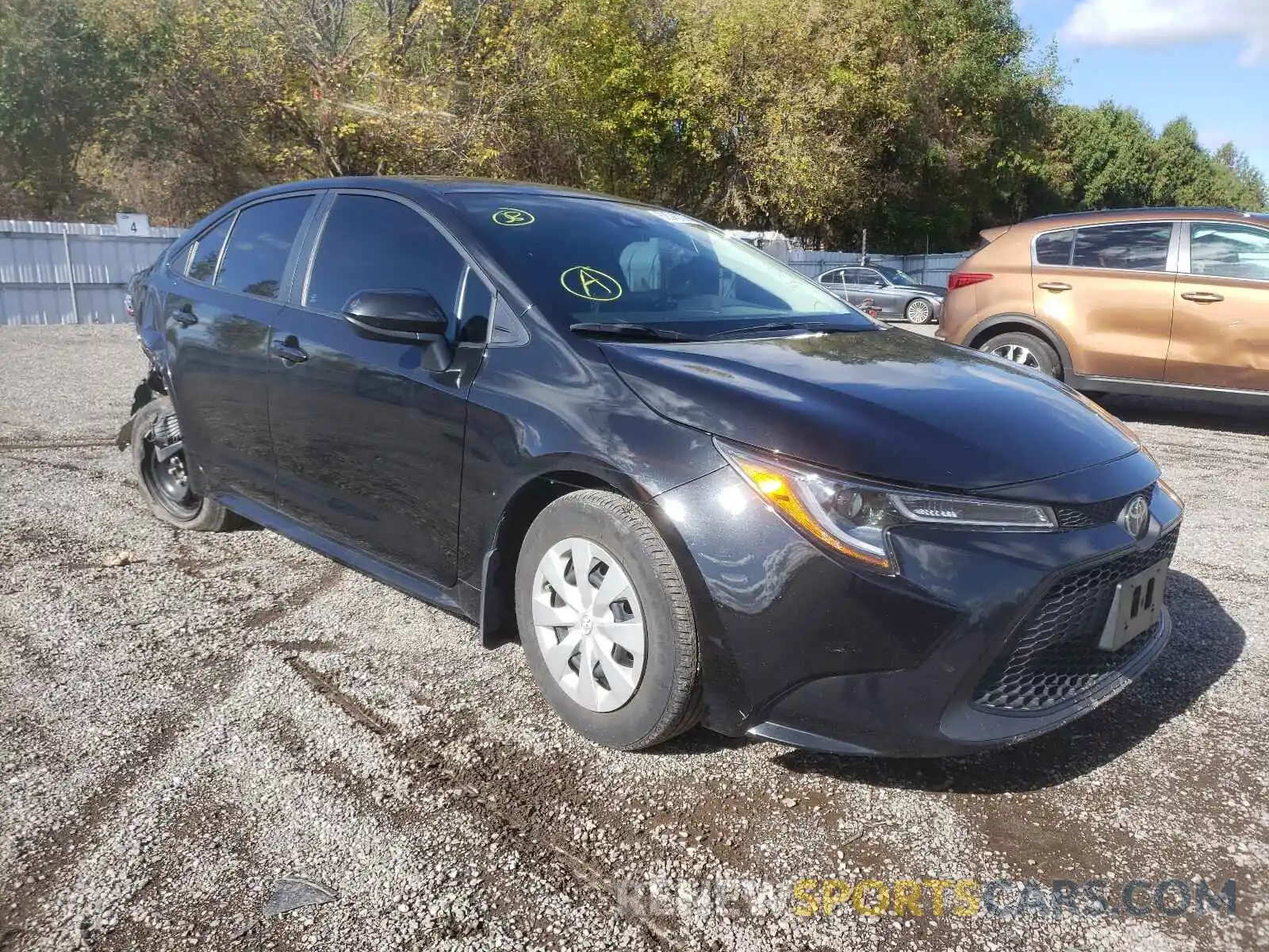 1 Photograph of a damaged car 5YFBPRBE1LP043905 TOYOTA COROLLA 2020