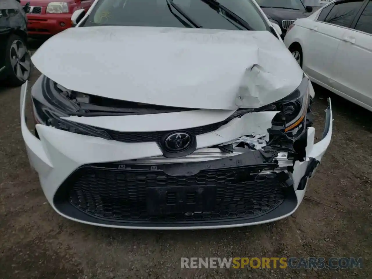 9 Photograph of a damaged car 5YFBPRBE1LP143003 TOYOTA COROLLA 2020