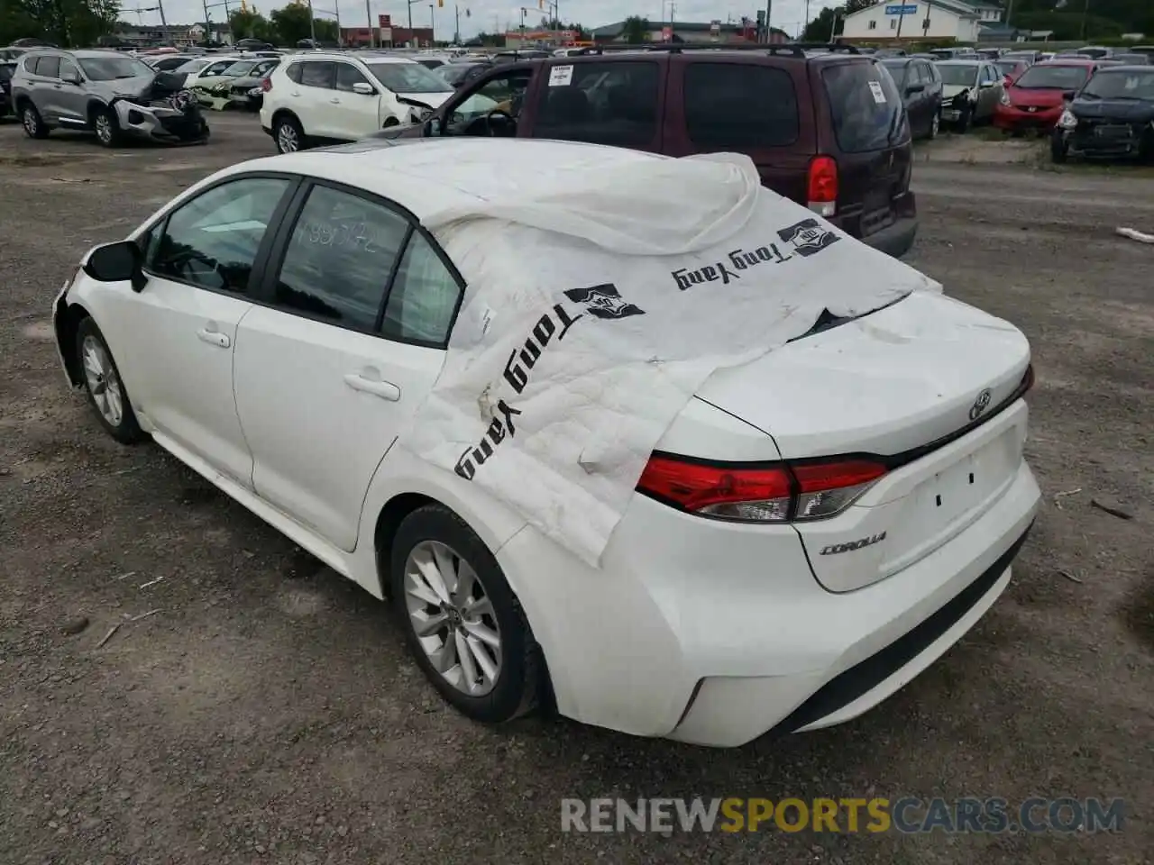 3 Photograph of a damaged car 5YFBPRBE2LP005289 TOYOTA COROLLA 2020