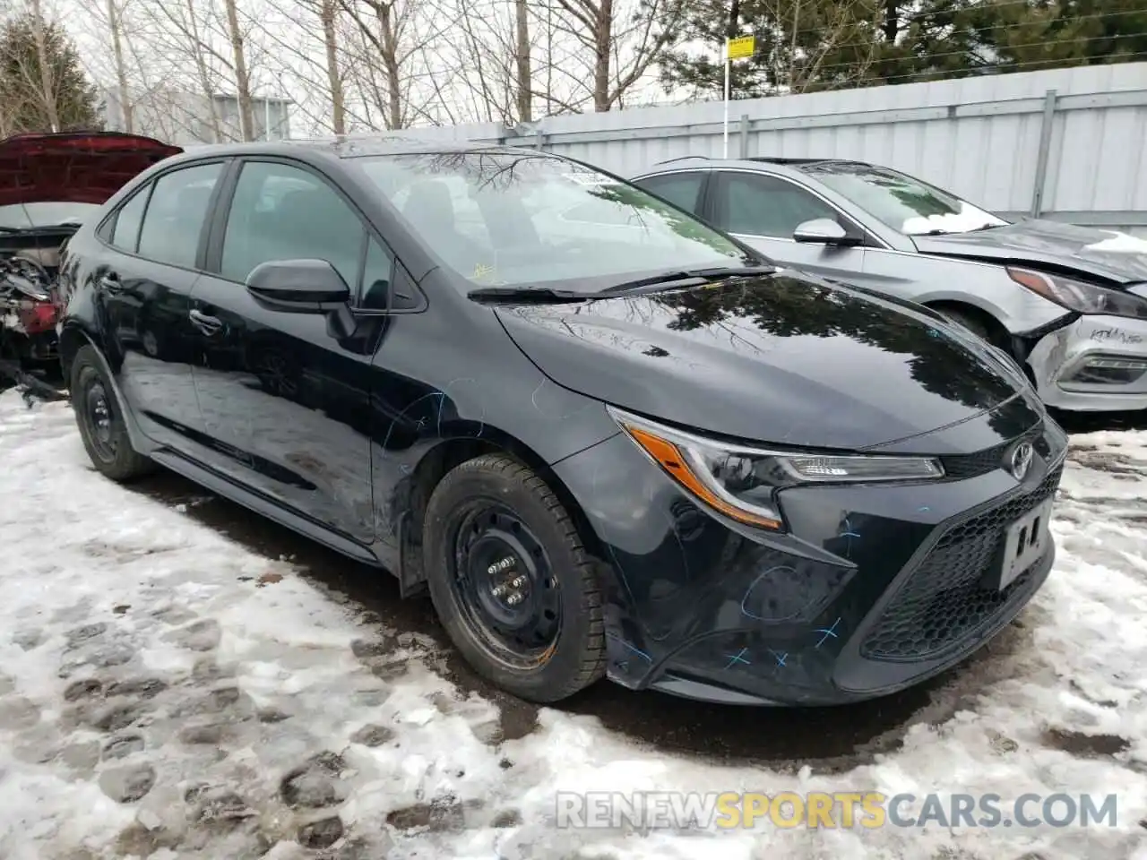 1 Photograph of a damaged car 5YFBPRBE2LP126436 TOYOTA COROLLA 2020