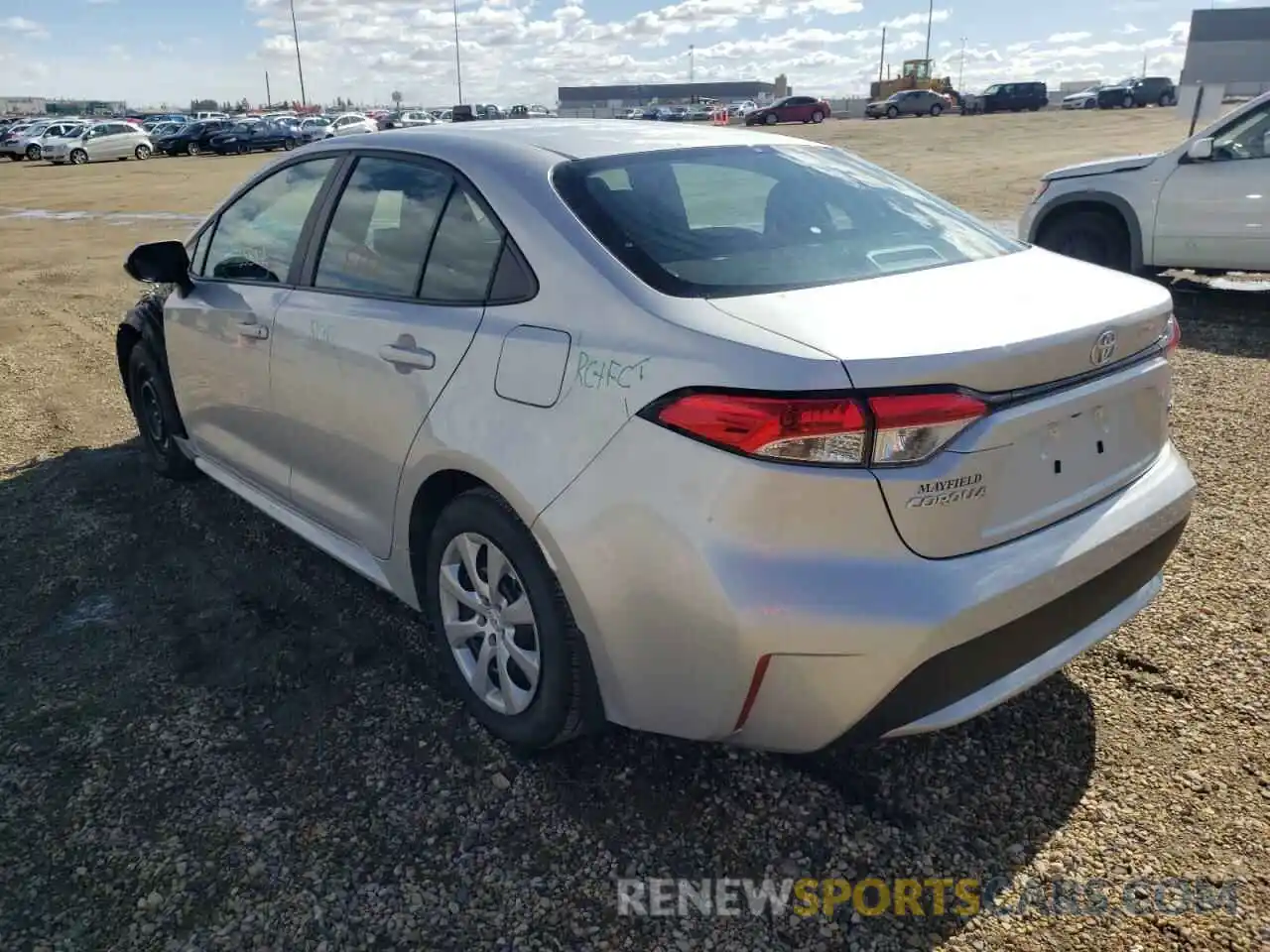 3 Photograph of a damaged car 5YFBPRBE2LP136366 TOYOTA COROLLA 2020