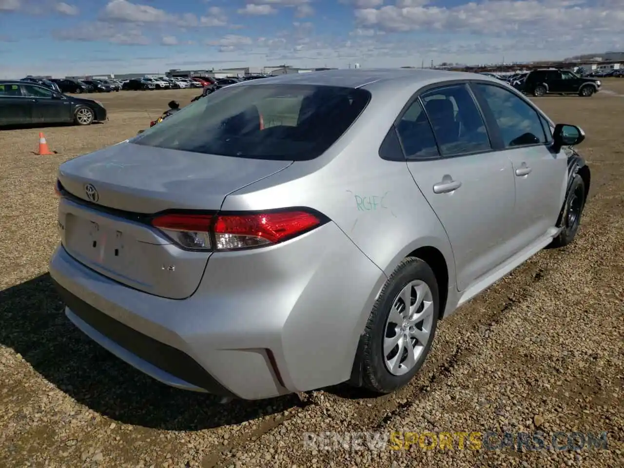 4 Photograph of a damaged car 5YFBPRBE2LP136366 TOYOTA COROLLA 2020