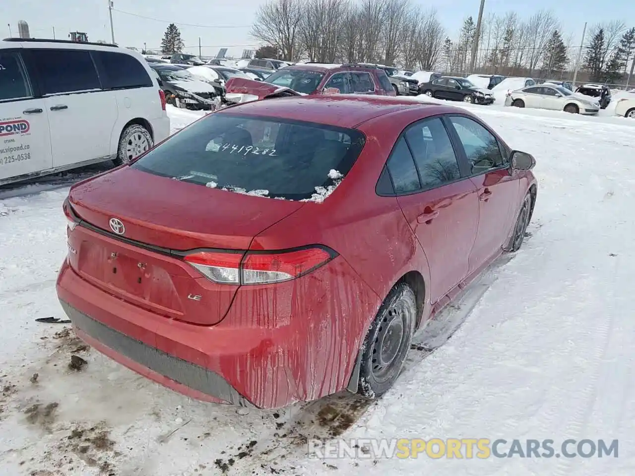 4 Photograph of a damaged car 5YFBPRBE3LP026961 TOYOTA COROLLA 2020