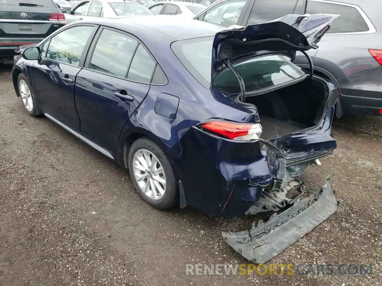 3 Photograph of a damaged car 5YFBPRBE3LP118295 TOYOTA COROLLA 2020