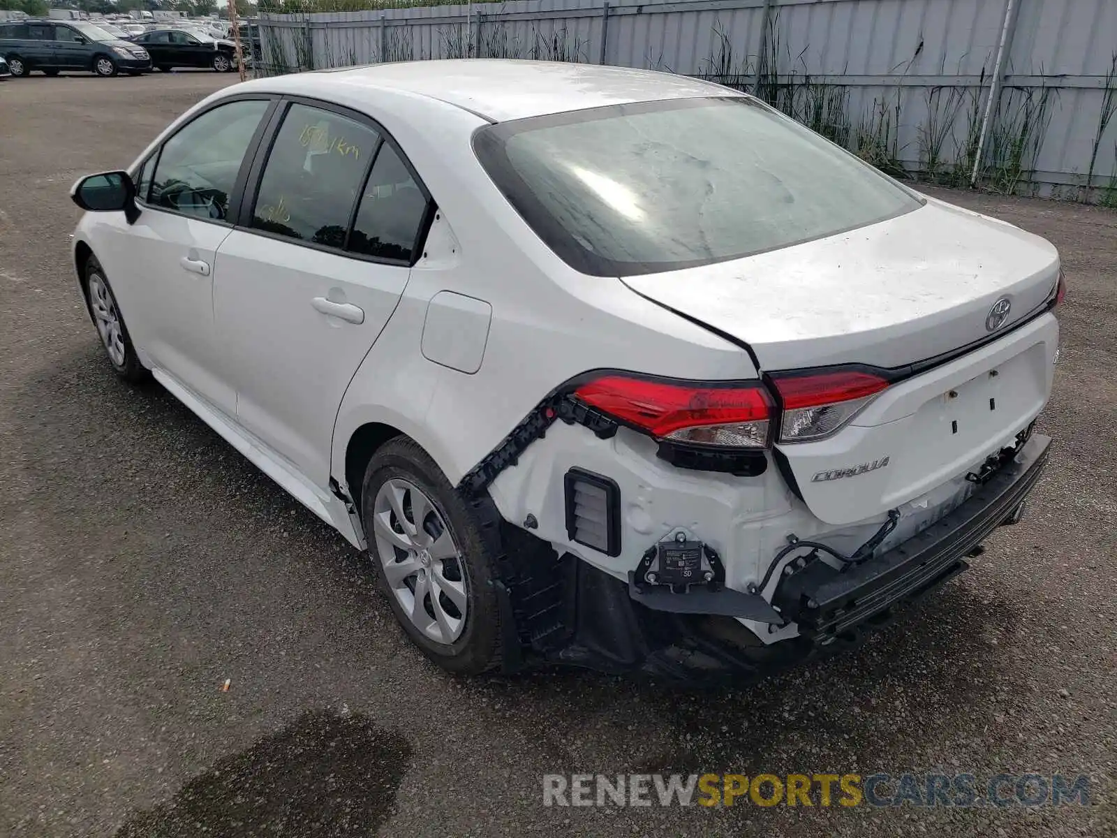 3 Photograph of a damaged car 5YFBPRBE3LP136490 TOYOTA COROLLA 2020