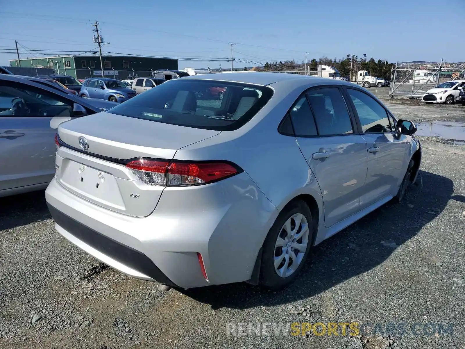 4 Photograph of a damaged car 5YFBPRBE4LP002670 TOYOTA COROLLA 2020