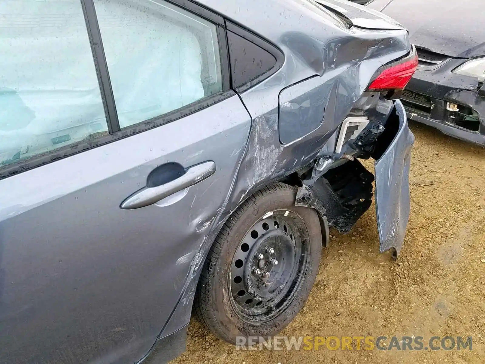 9 Photograph of a damaged car 5YFBPRBE4LP006072 TOYOTA COROLLA 2020