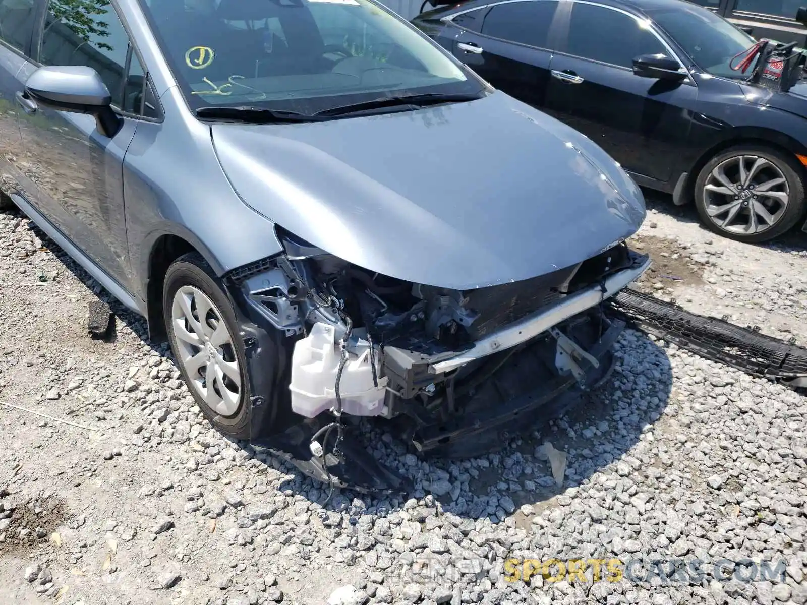 9 Photograph of a damaged car 5YFBPRBE4LP015726 TOYOTA COROLLA 2020