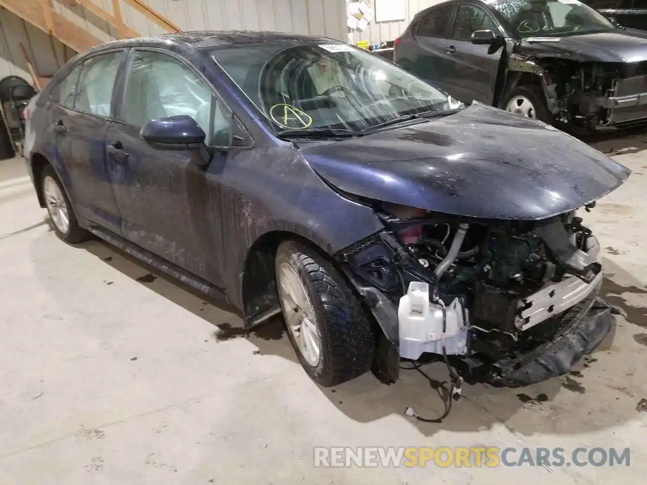 1 Photograph of a damaged car 5YFBPRBE4LP034972 TOYOTA COROLLA 2020