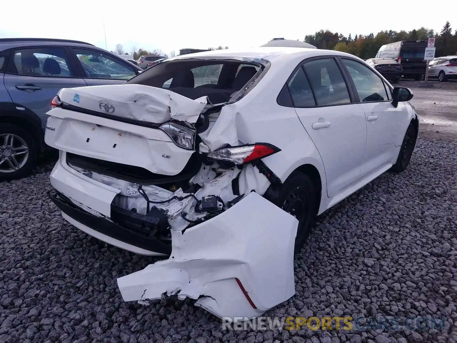 4 Photograph of a damaged car 5YFBPRBE5LP004122 TOYOTA COROLLA 2020