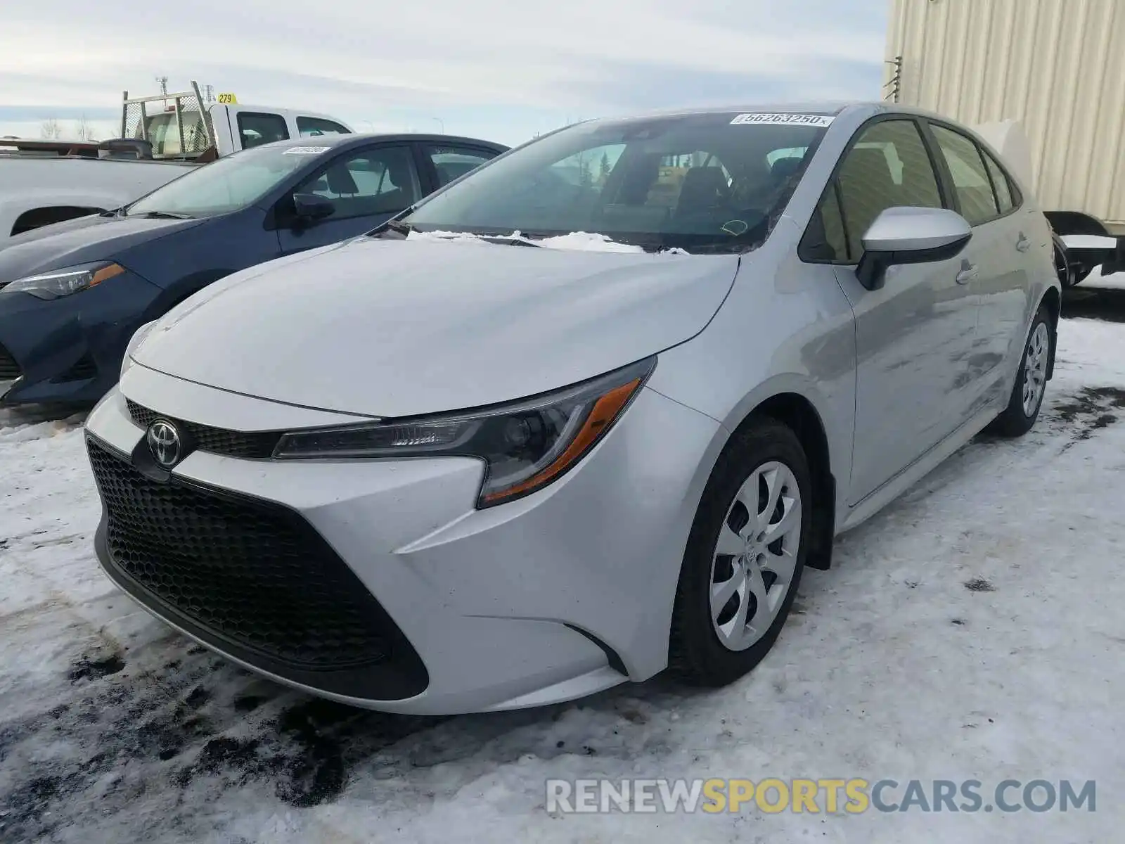 2 Photograph of a damaged car 5YFBPRBE5LP012317 TOYOTA COROLLA 2020