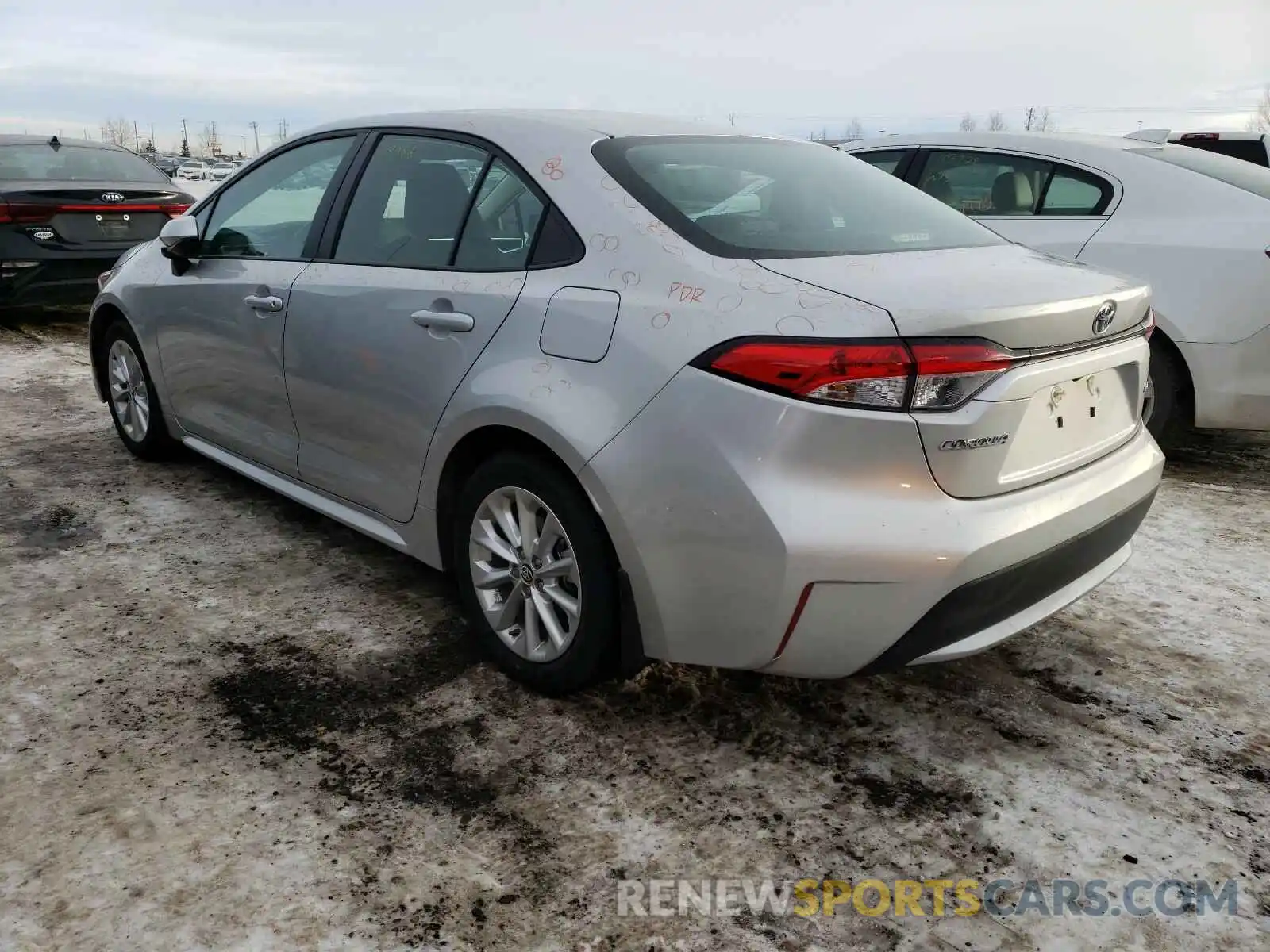 3 Photograph of a damaged car 5YFBPRBE5LP029389 TOYOTA COROLLA 2020