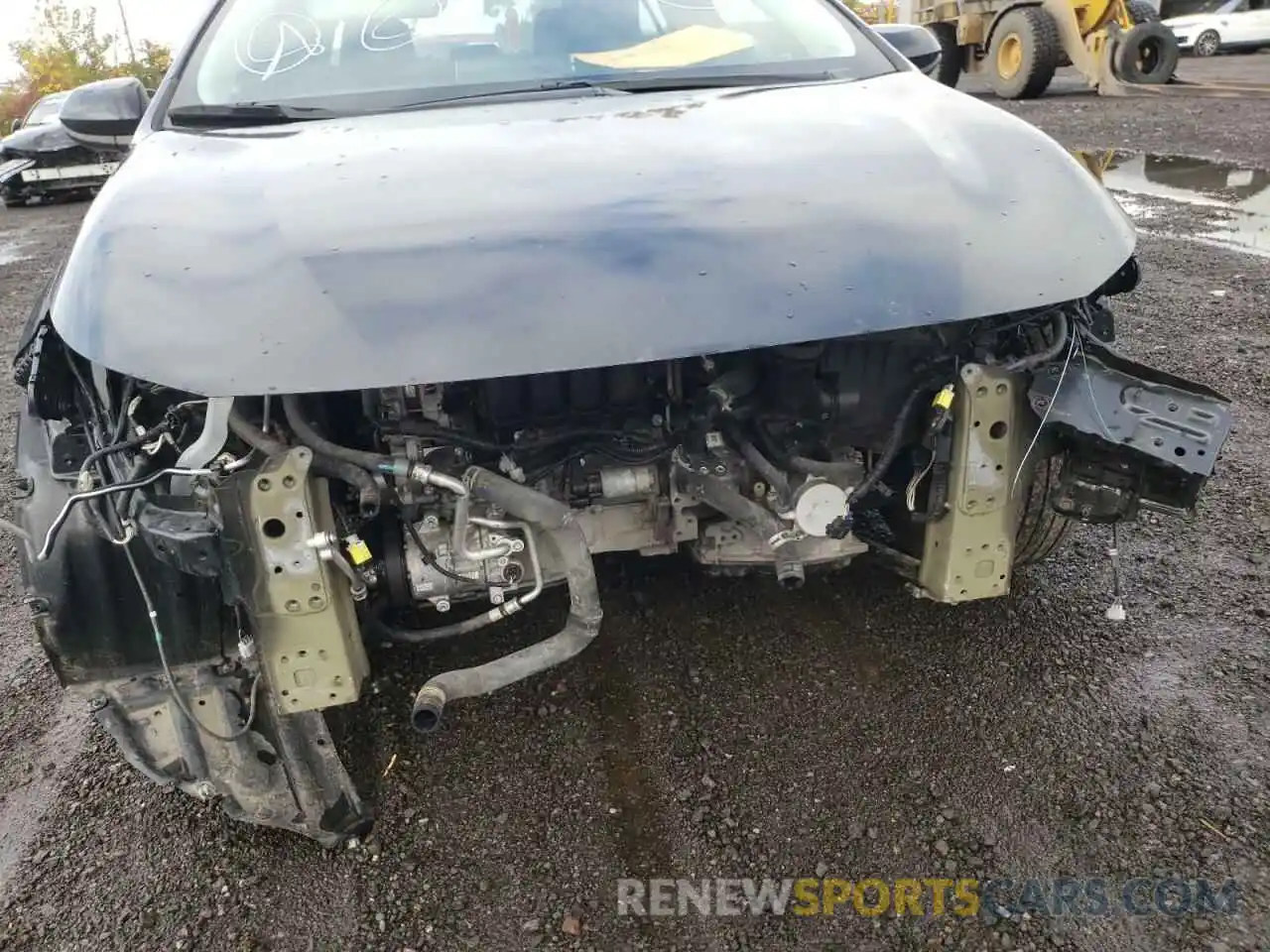 9 Photograph of a damaged car 5YFBPRBE5LP049089 TOYOTA COROLLA 2020