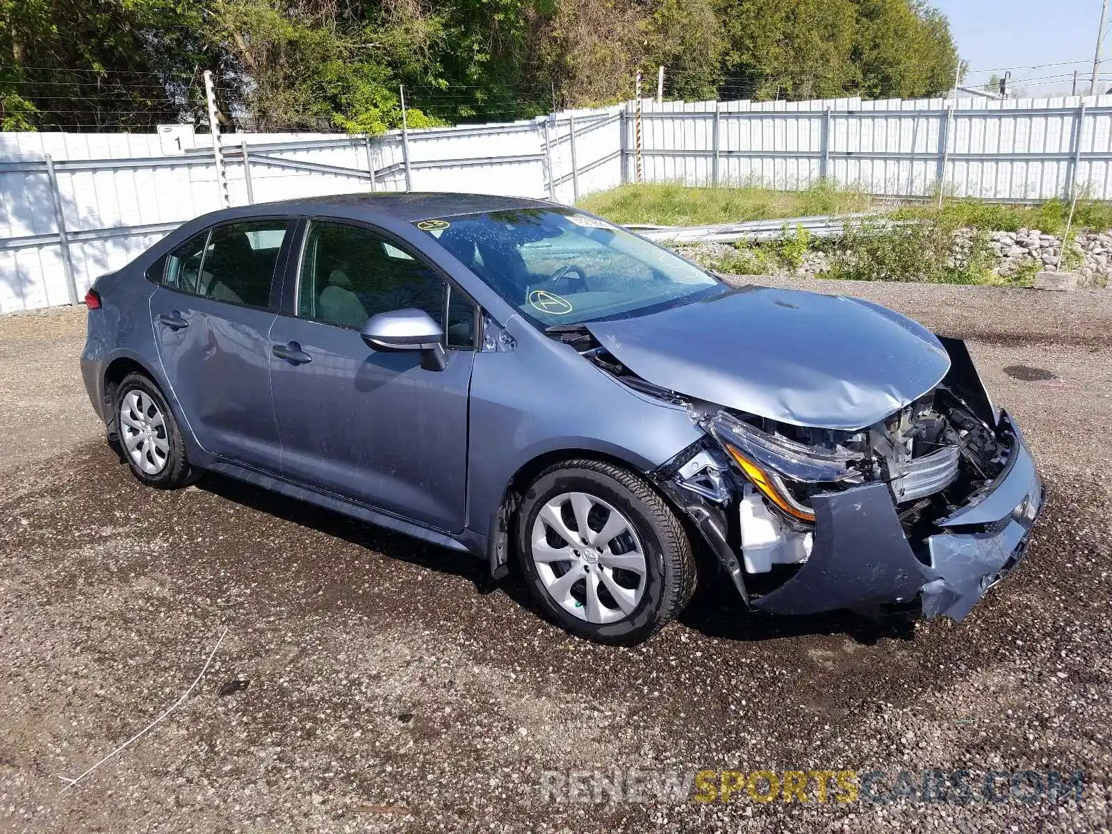 1 Photograph of a damaged car 5YFBPRBE5LP127290 TOYOTA COROLLA 2020