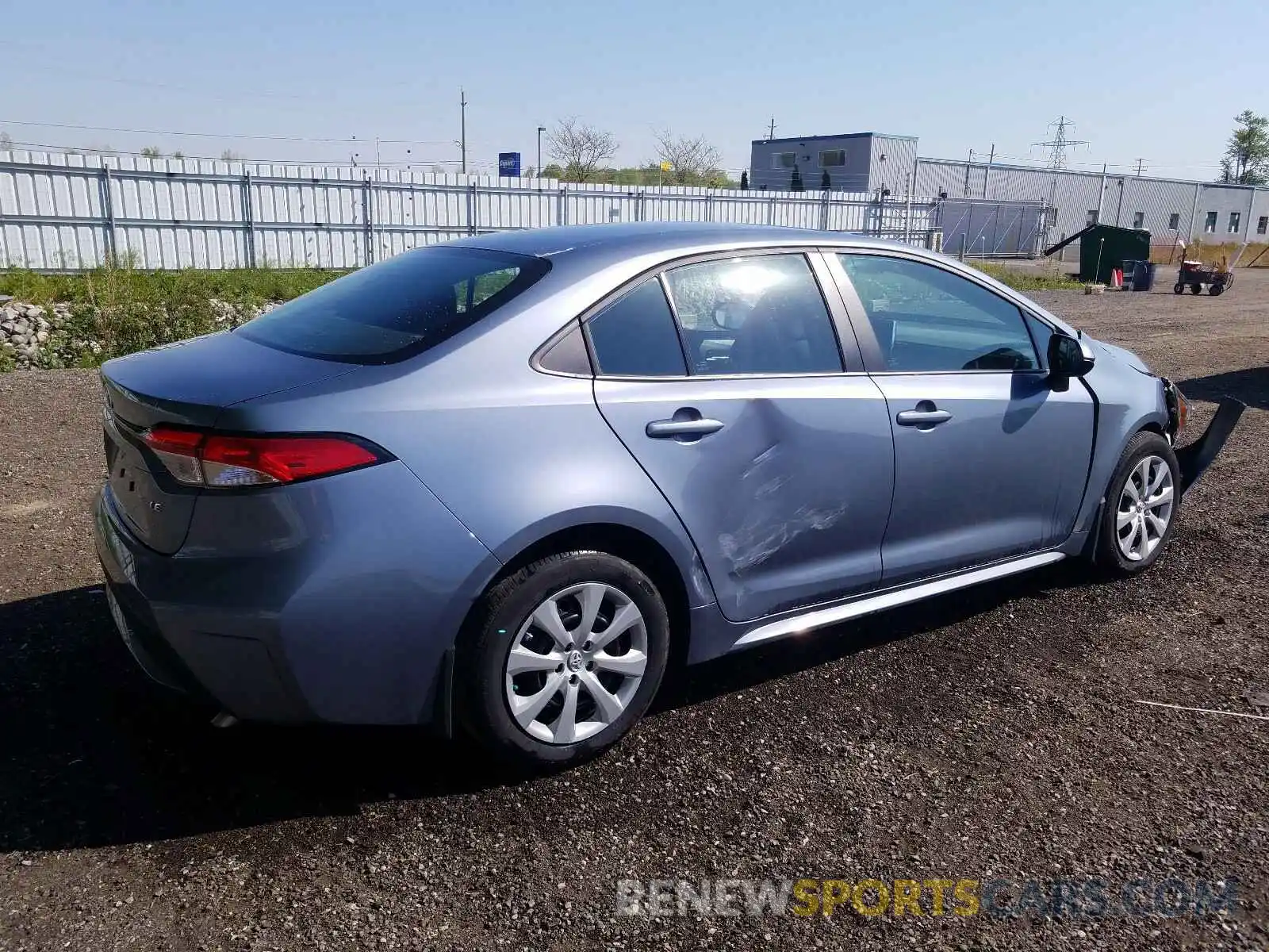 4 Photograph of a damaged car 5YFBPRBE5LP127290 TOYOTA COROLLA 2020