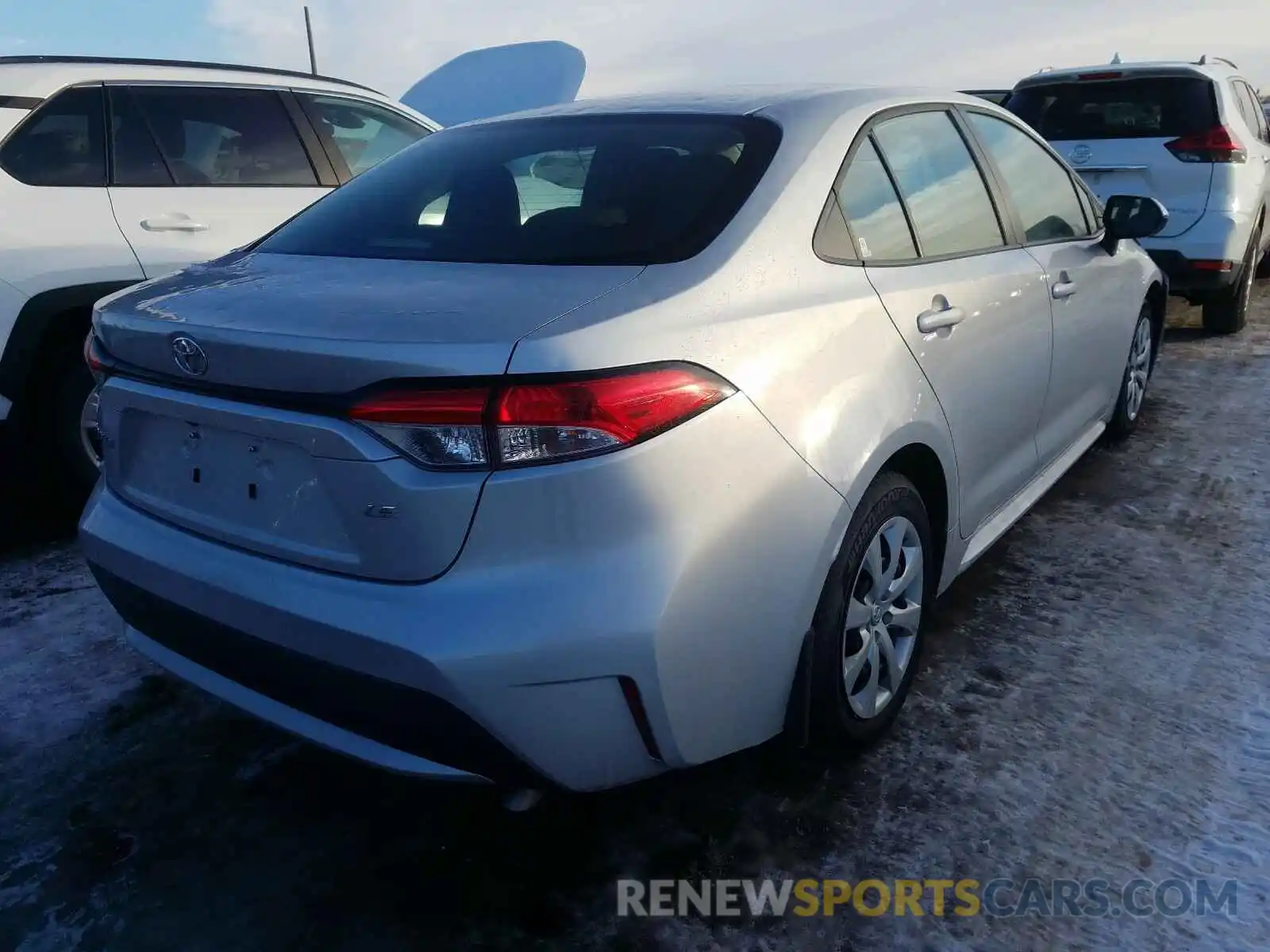 4 Photograph of a damaged car 5YFBPRBE6LP010219 TOYOTA COROLLA 2020