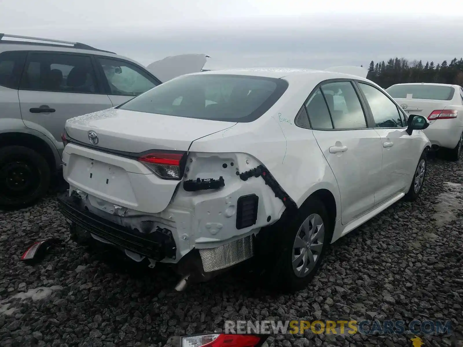 4 Photograph of a damaged car 5YFBPRBE6LP022273 TOYOTA COROLLA 2020