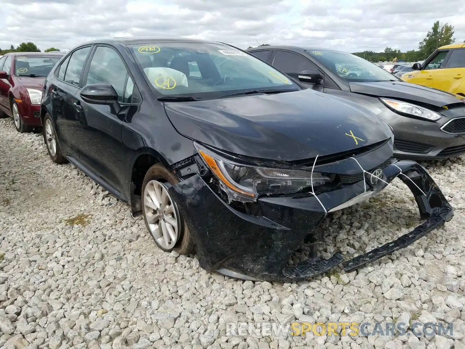 1 Photograph of a damaged car 5YFBPRBE6LP036304 TOYOTA COROLLA 2020