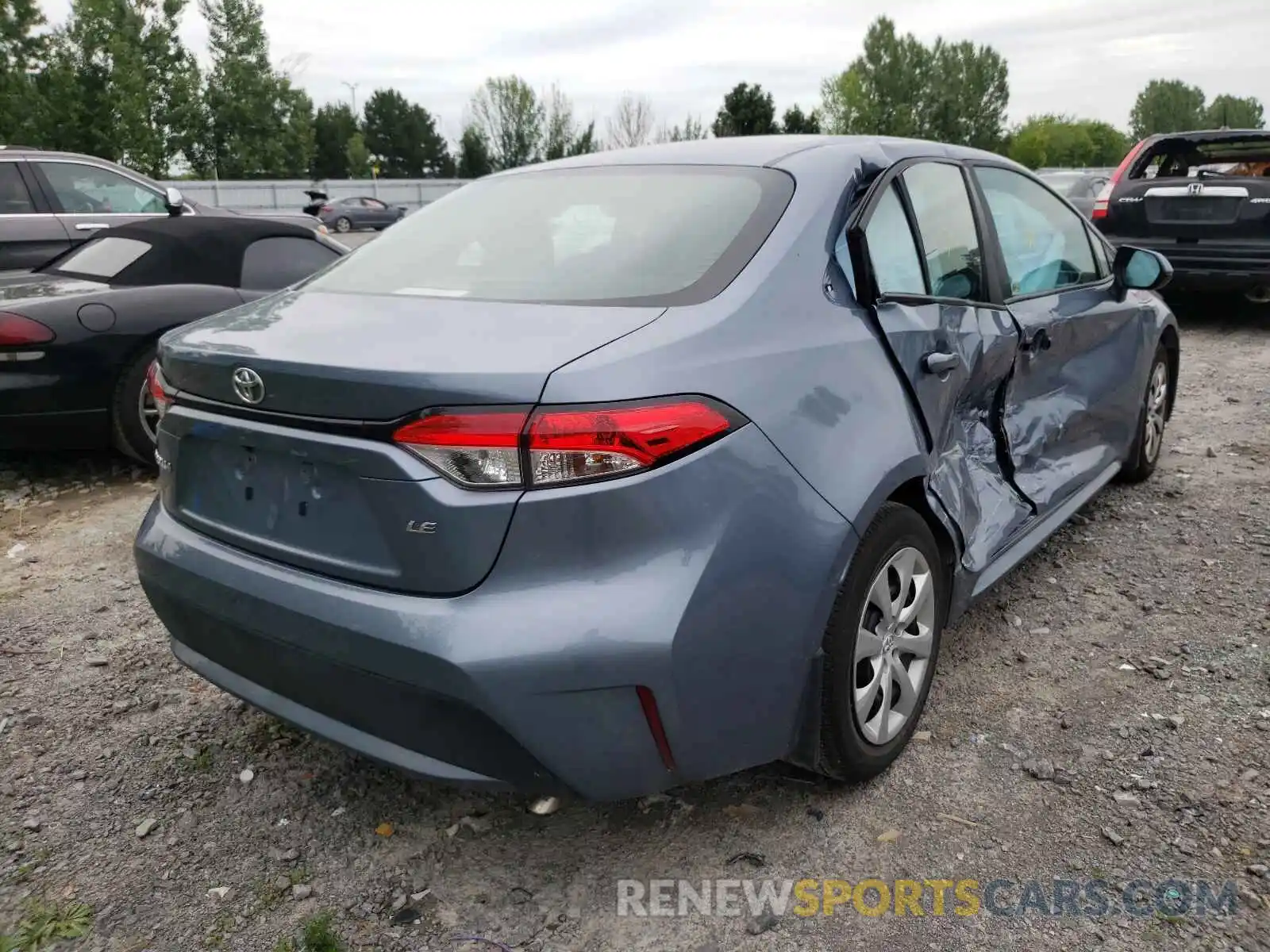 4 Photograph of a damaged car 5YFBPRBE6LP038800 TOYOTA COROLLA 2020