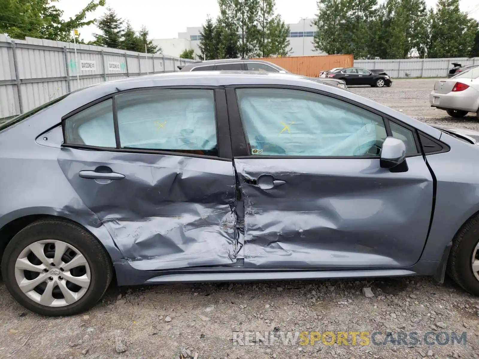 9 Photograph of a damaged car 5YFBPRBE6LP038800 TOYOTA COROLLA 2020