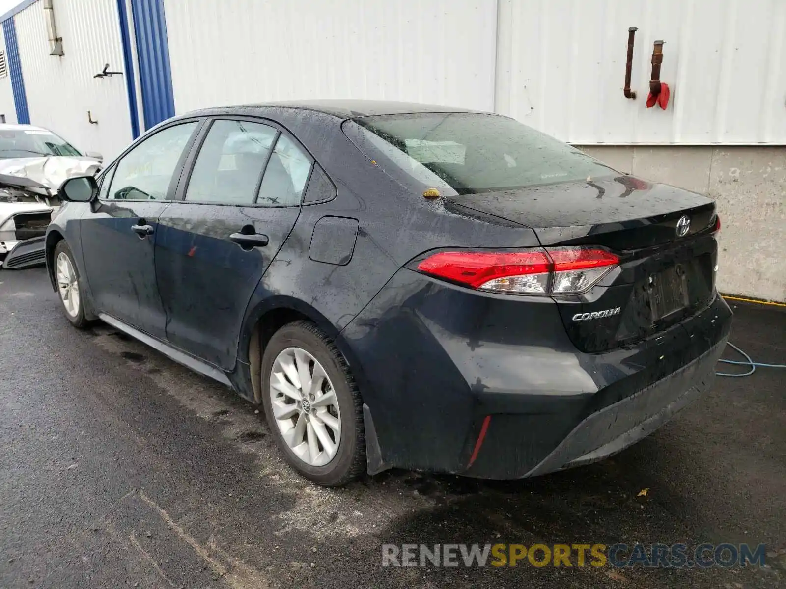 3 Photograph of a damaged car 5YFBPRBE7LP028034 TOYOTA COROLLA 2020