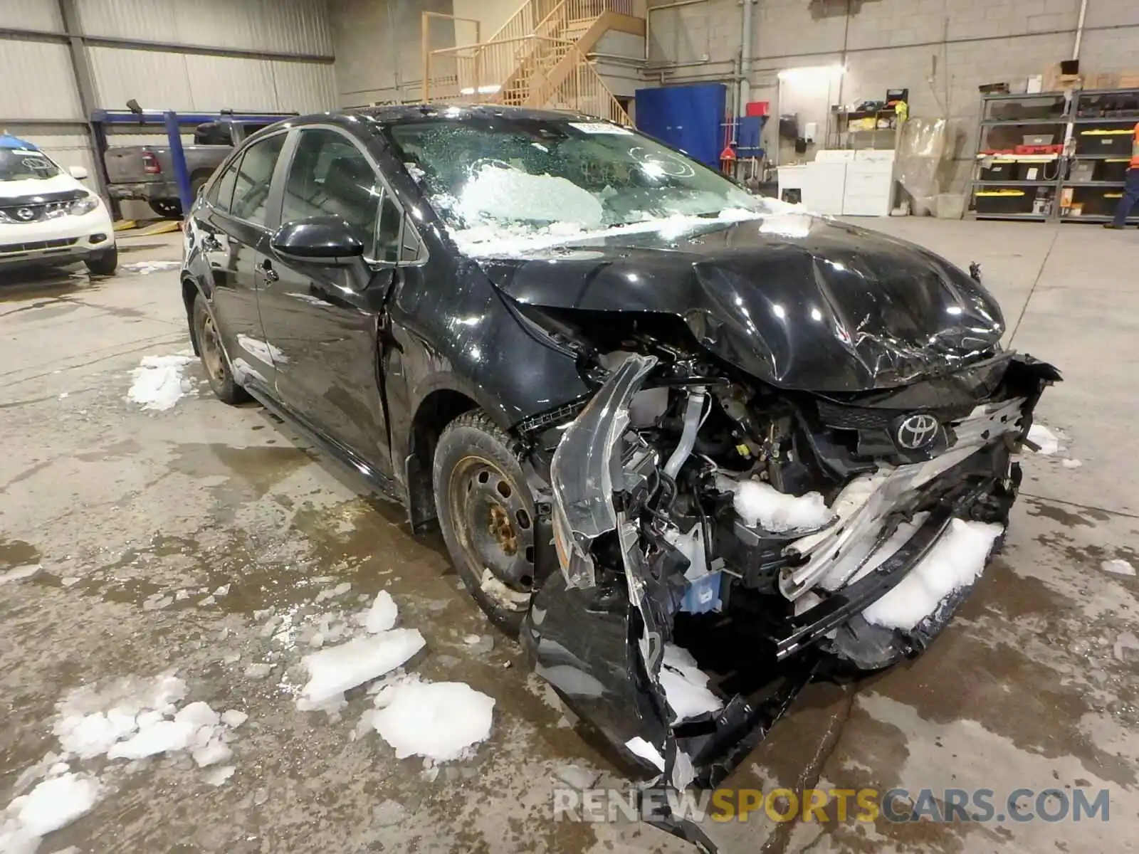 1 Photograph of a damaged car 5YFBPRBE7LP030446 TOYOTA COROLLA 2020