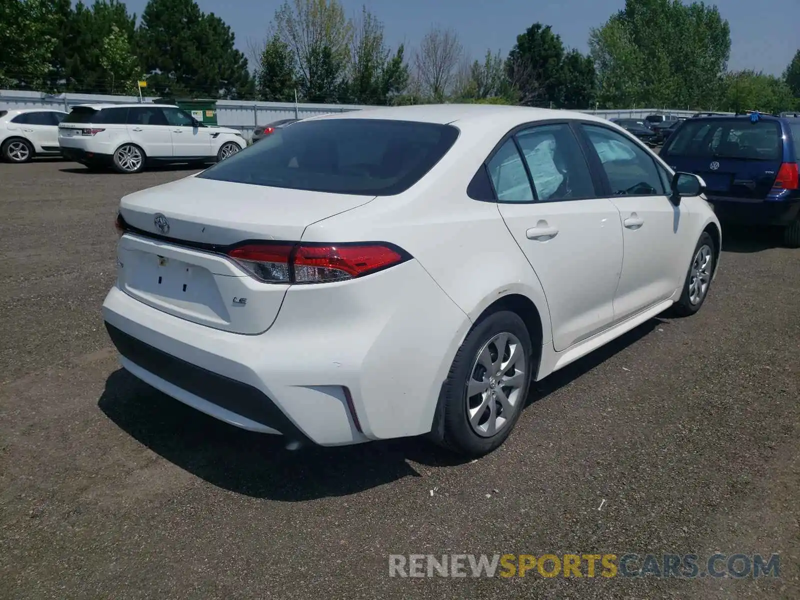 4 Photograph of a damaged car 5YFBPRBE7LP092235 TOYOTA COROLLA 2020