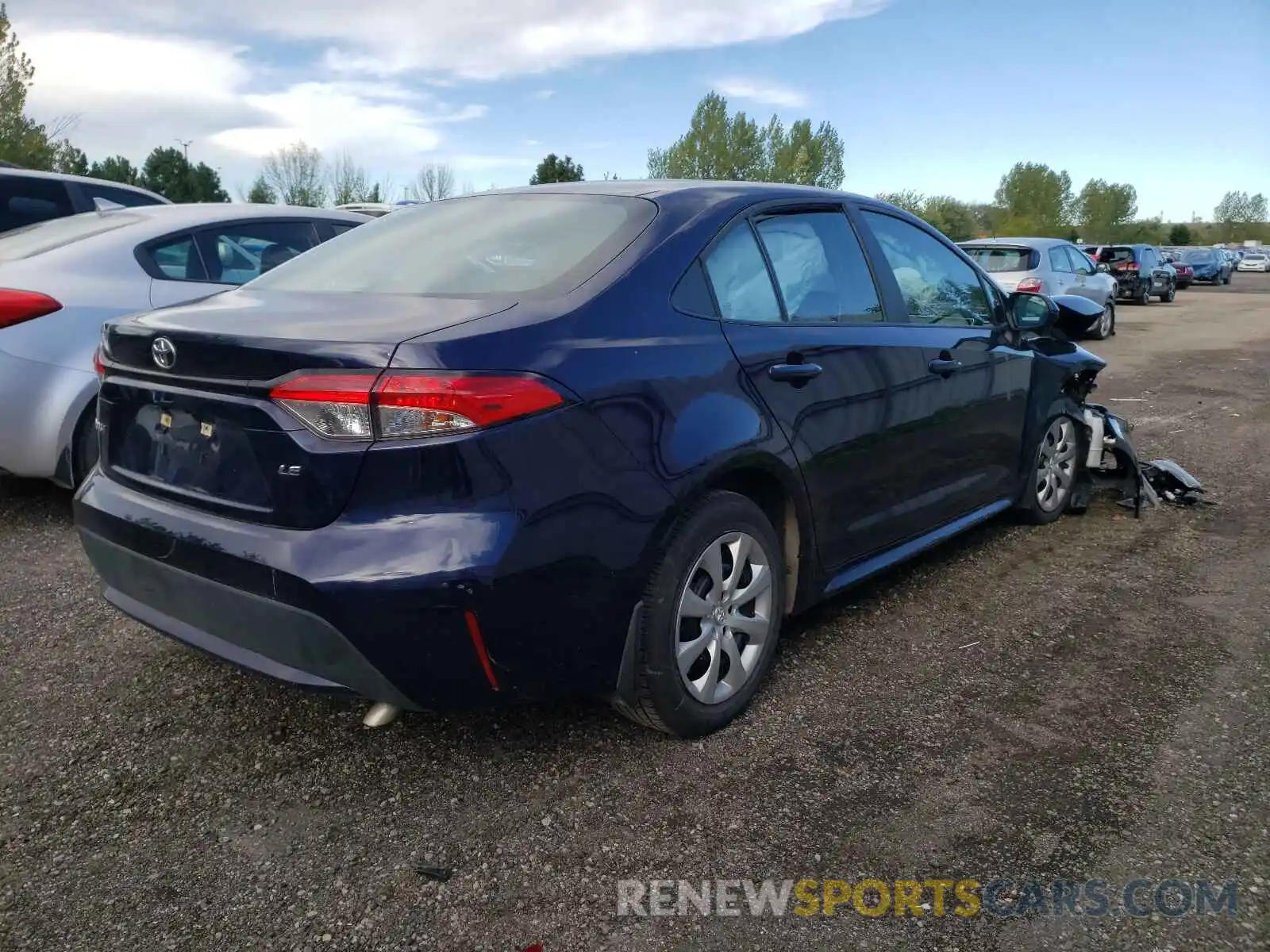 4 Photograph of a damaged car 5YFBPRBE8LP024705 TOYOTA COROLLA 2020